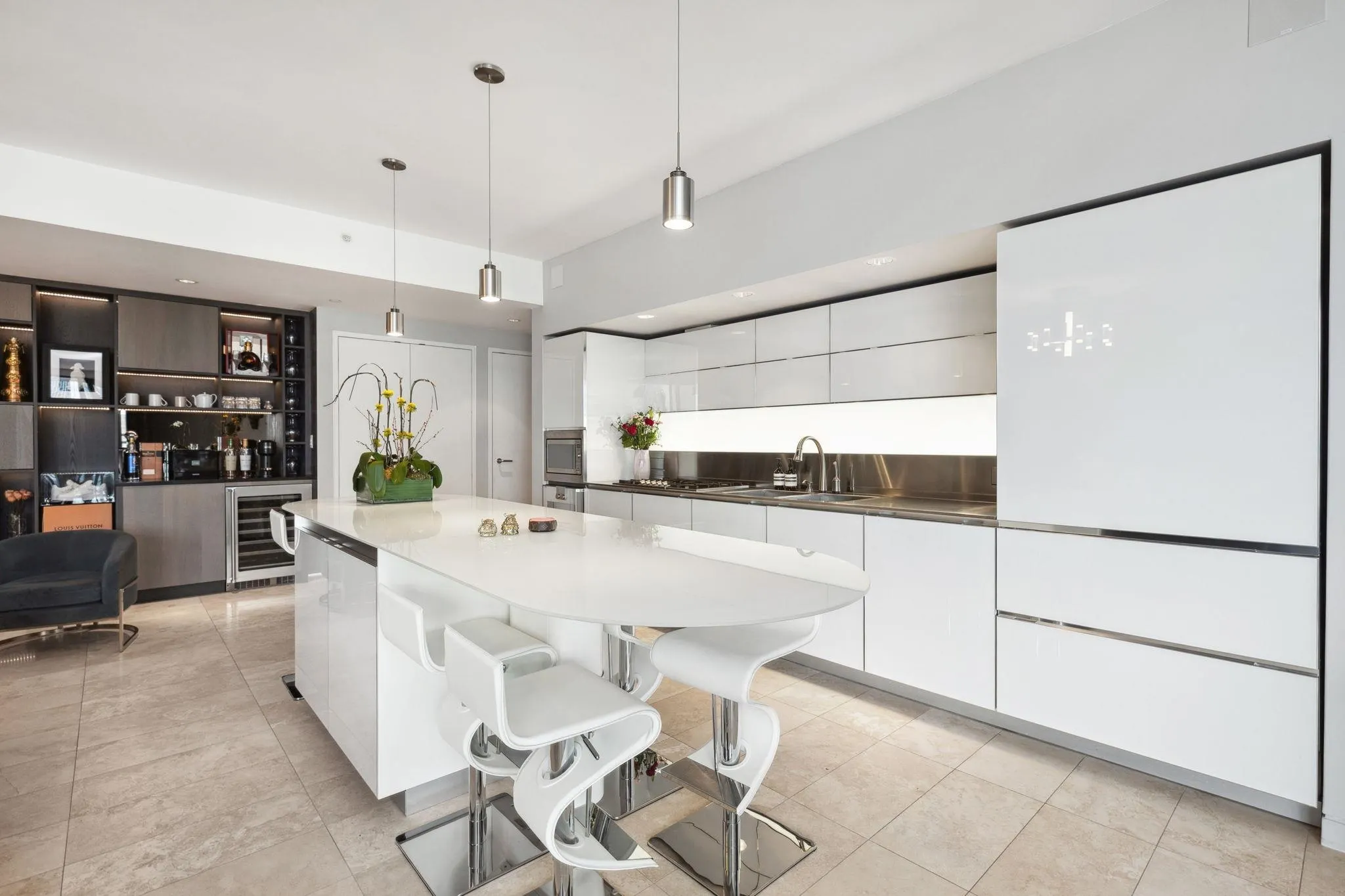 3006 838 W Hastings Street