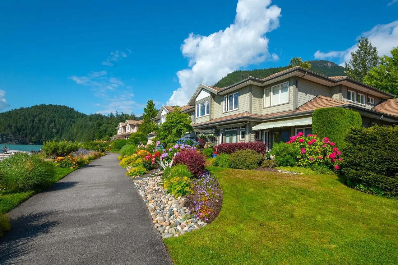 15 Beach Drive