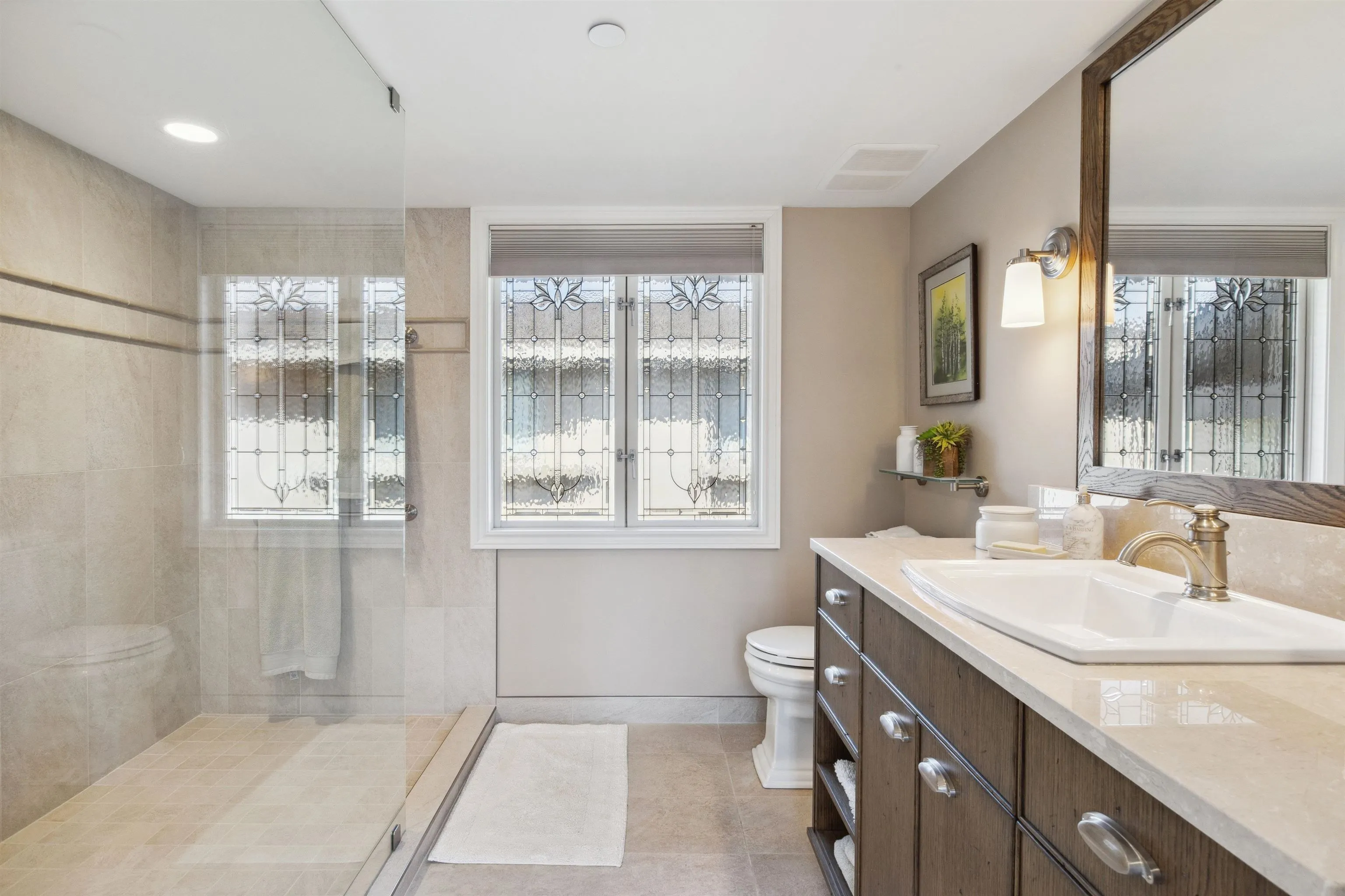 2406 Bellevue Avenue