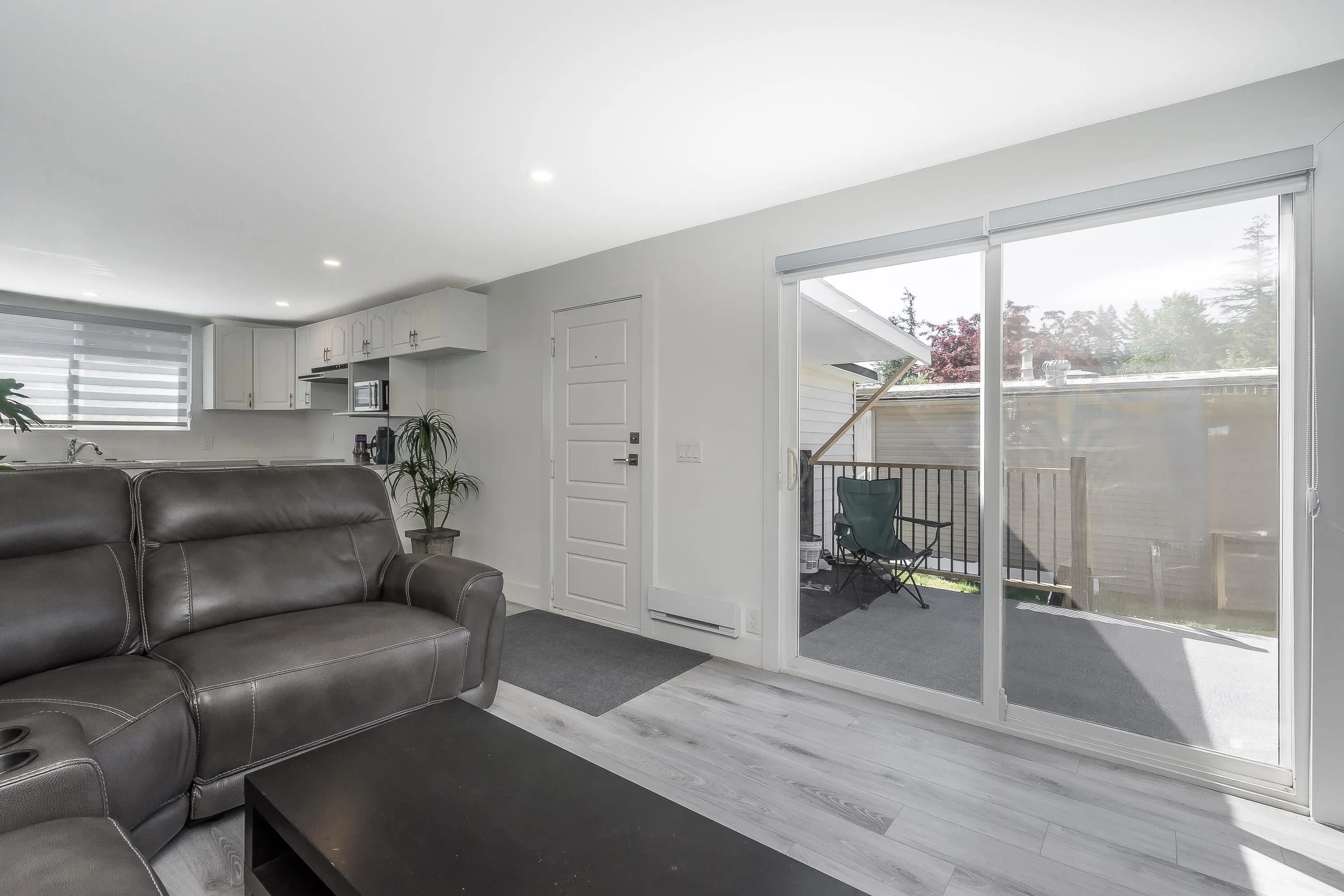 9 3031 200 Street
