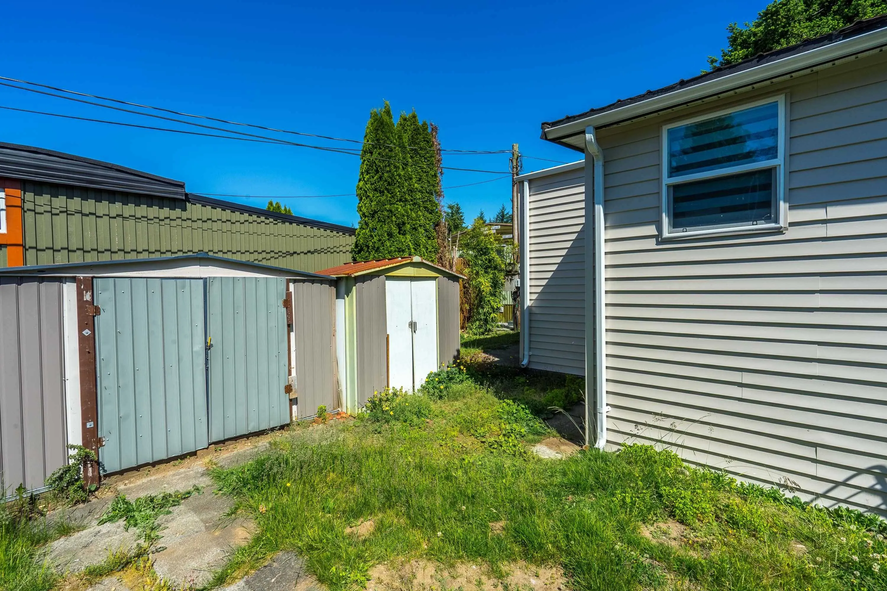 9 3031 200 Street