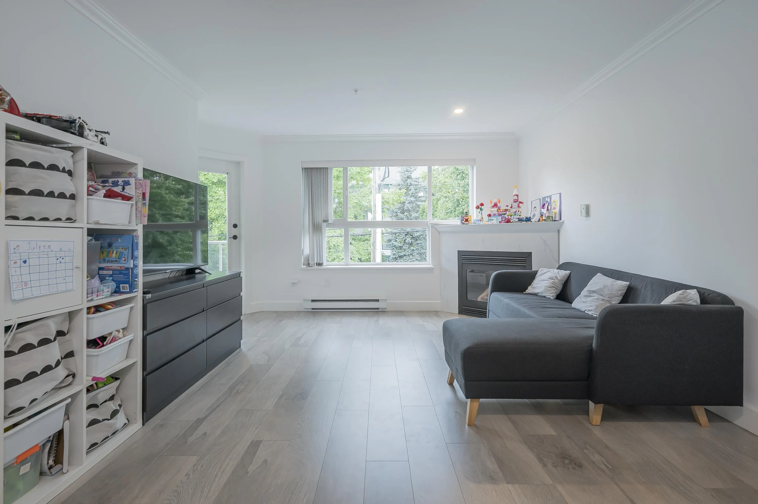 311 1588 Best Street
