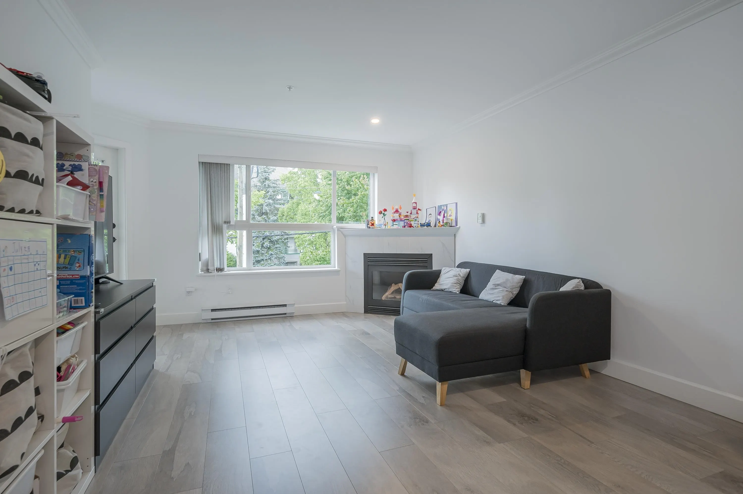 311 1588 Best Street