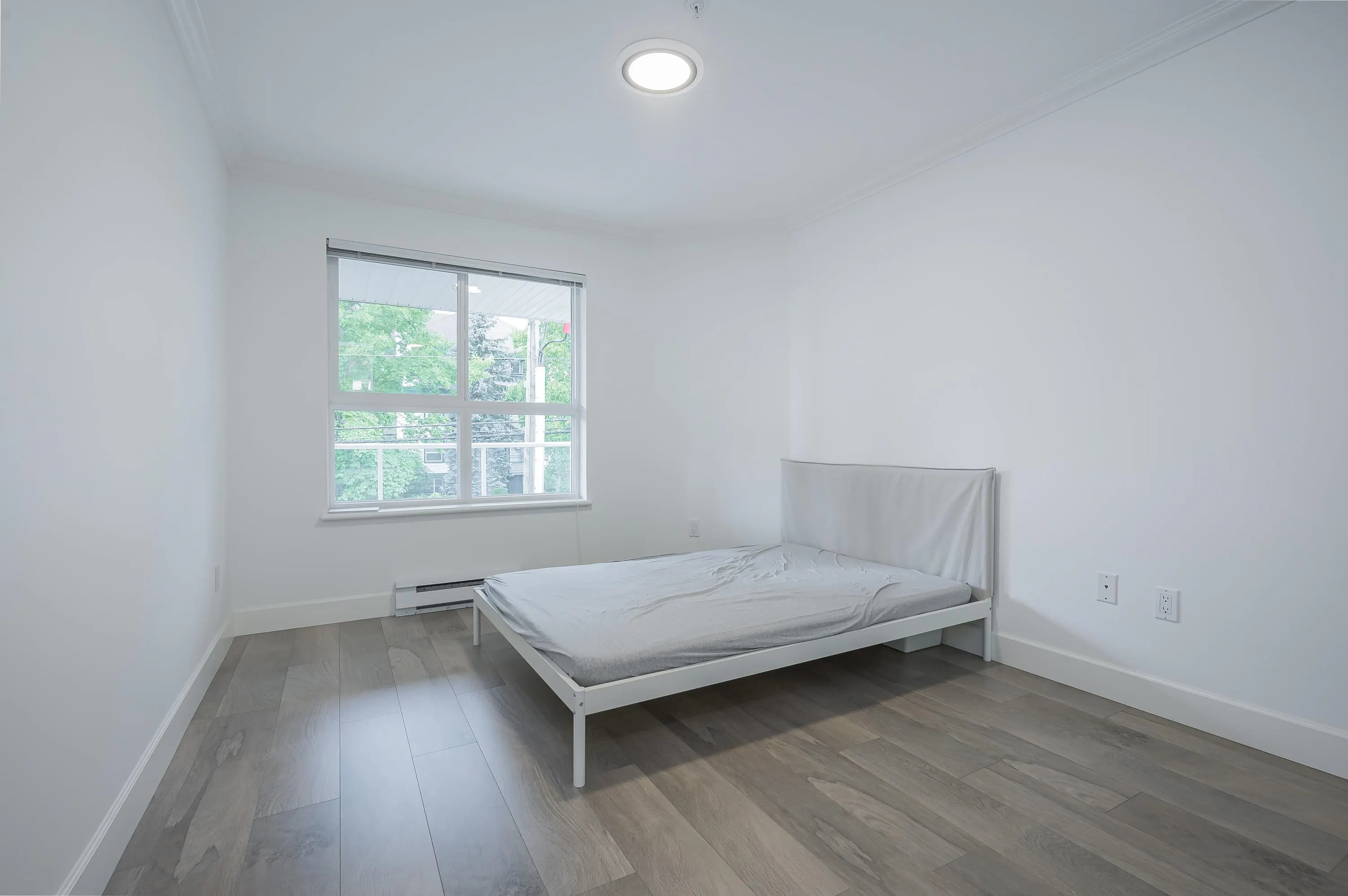 311 1588 Best Street