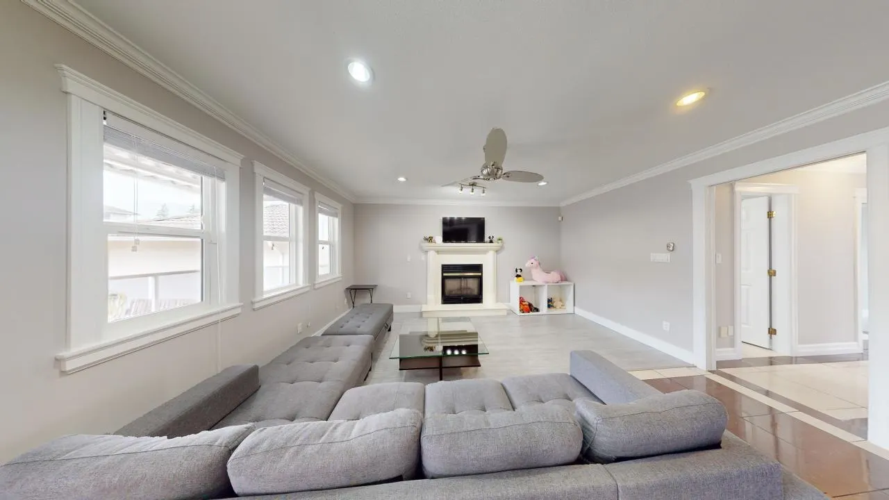 7563 Cariboo Road