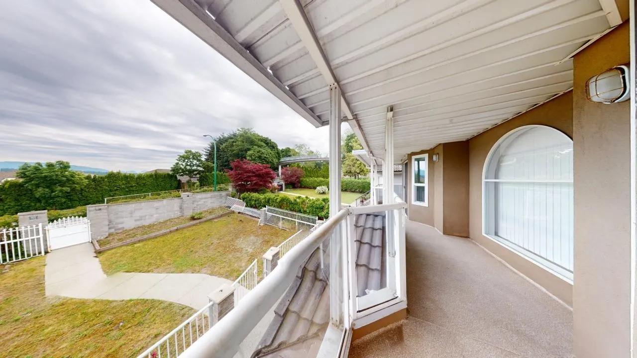 7563 Cariboo Road