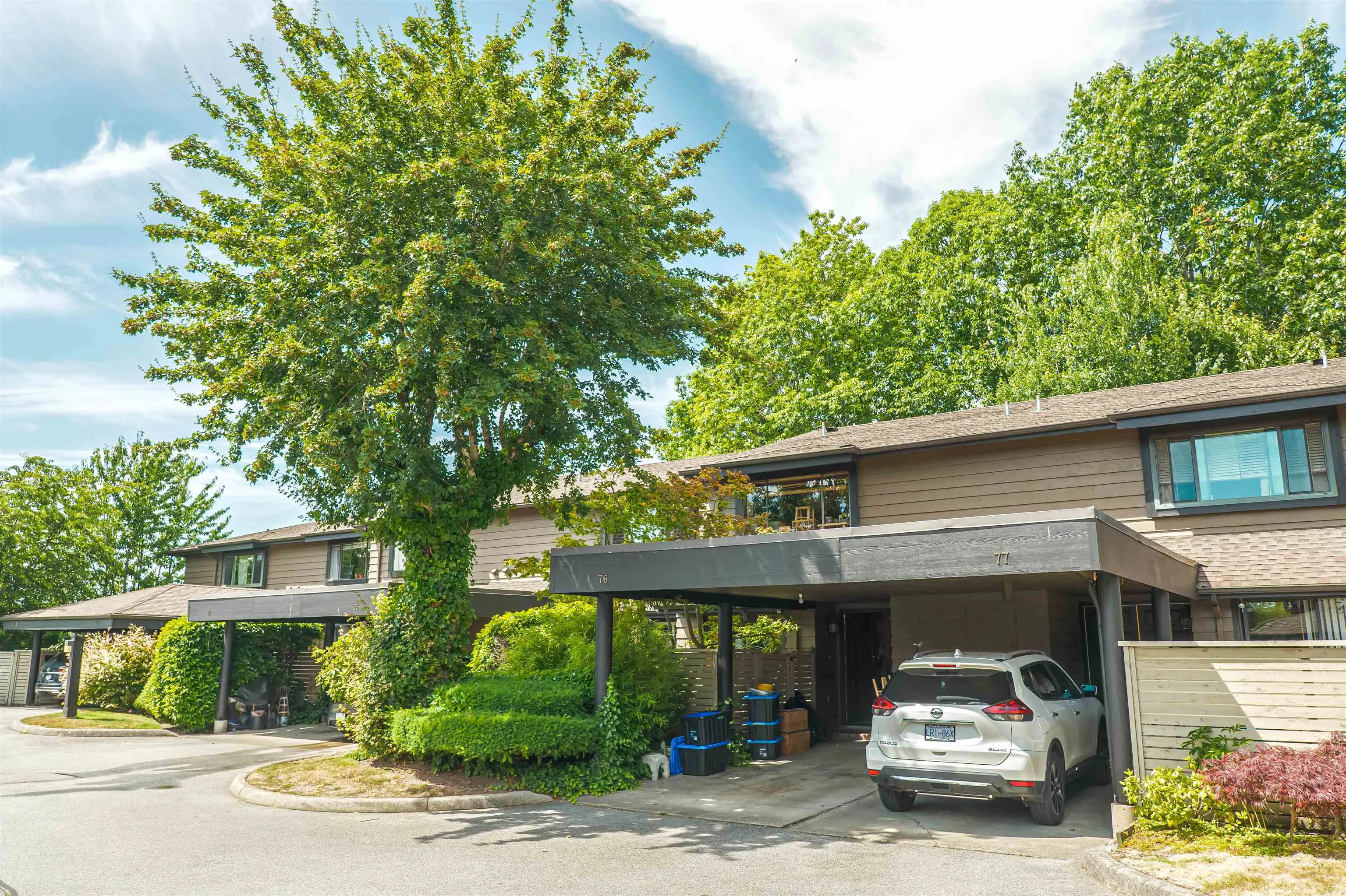 76 10220 Dunoon Drive