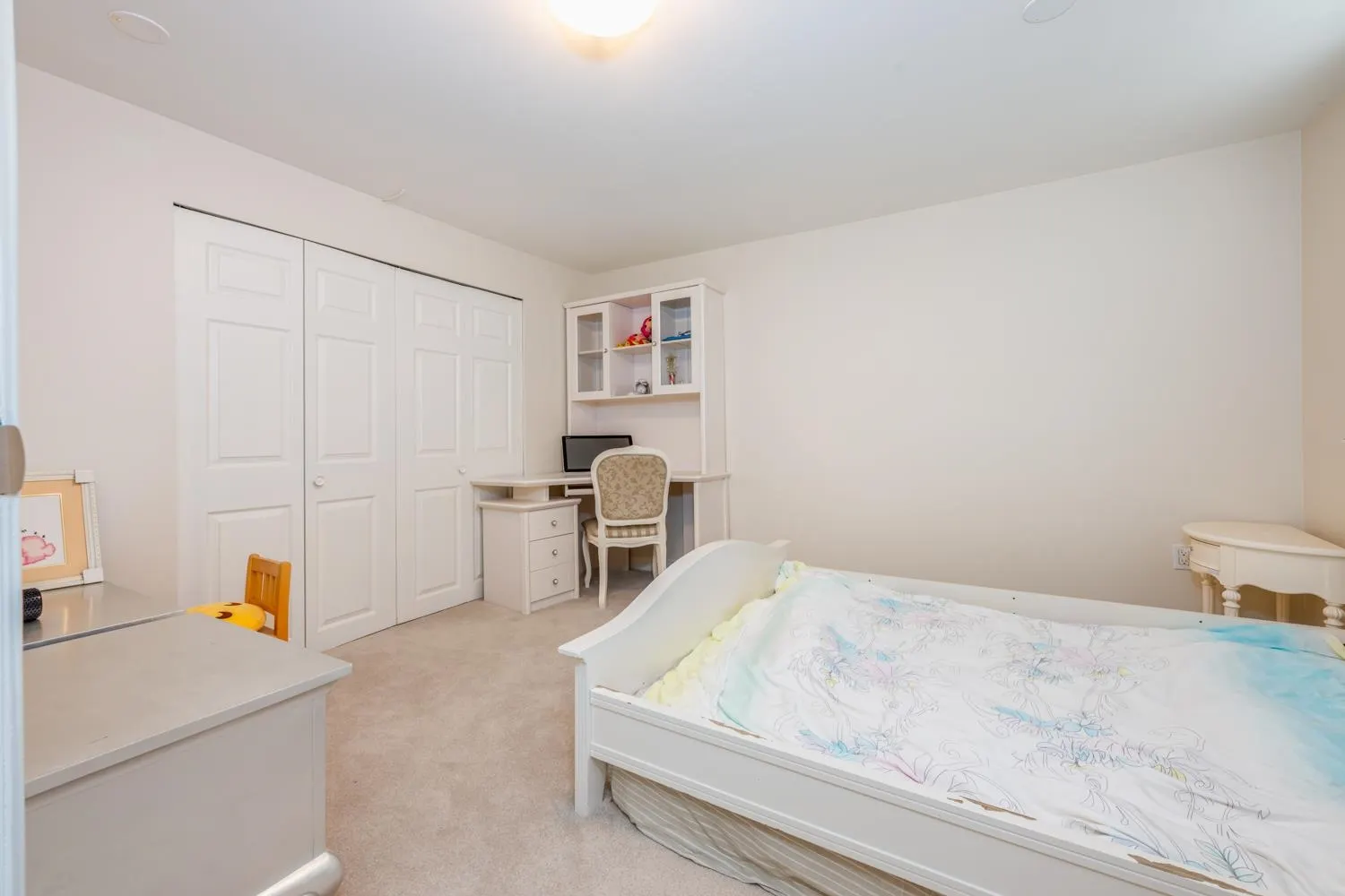 4389 Locarno Crescent