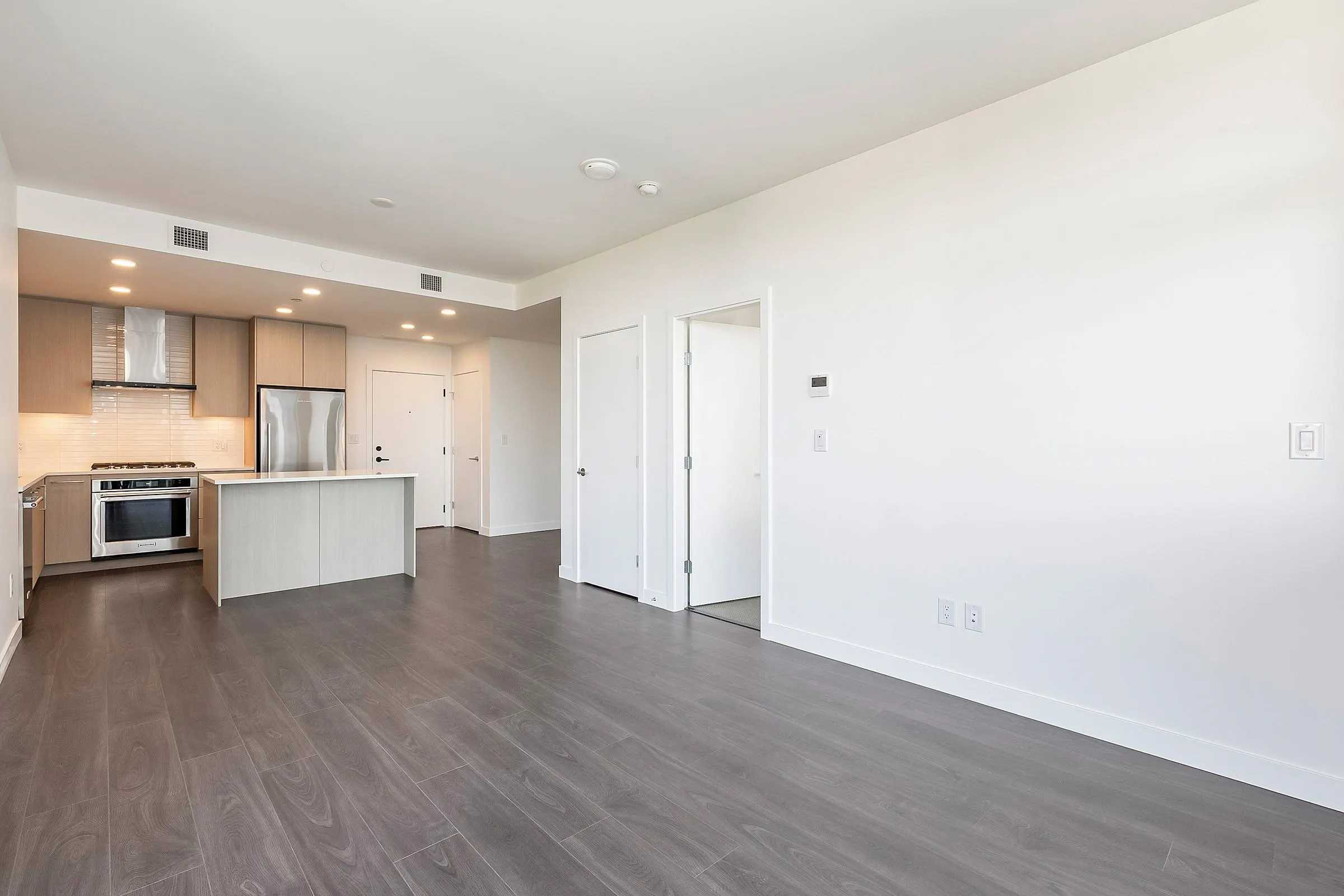 2707 518 Clarke Road