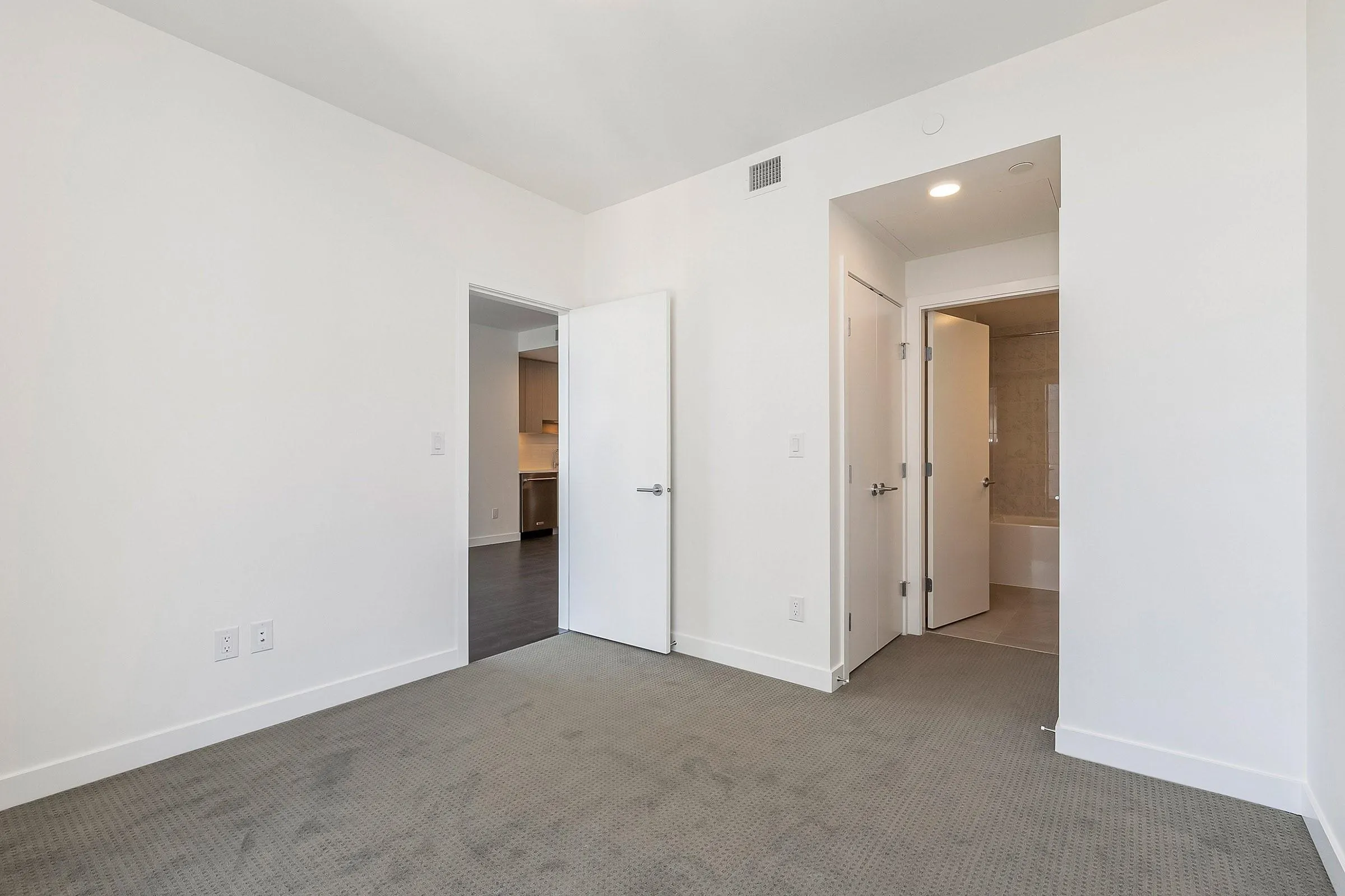 2707 518 Clarke Road