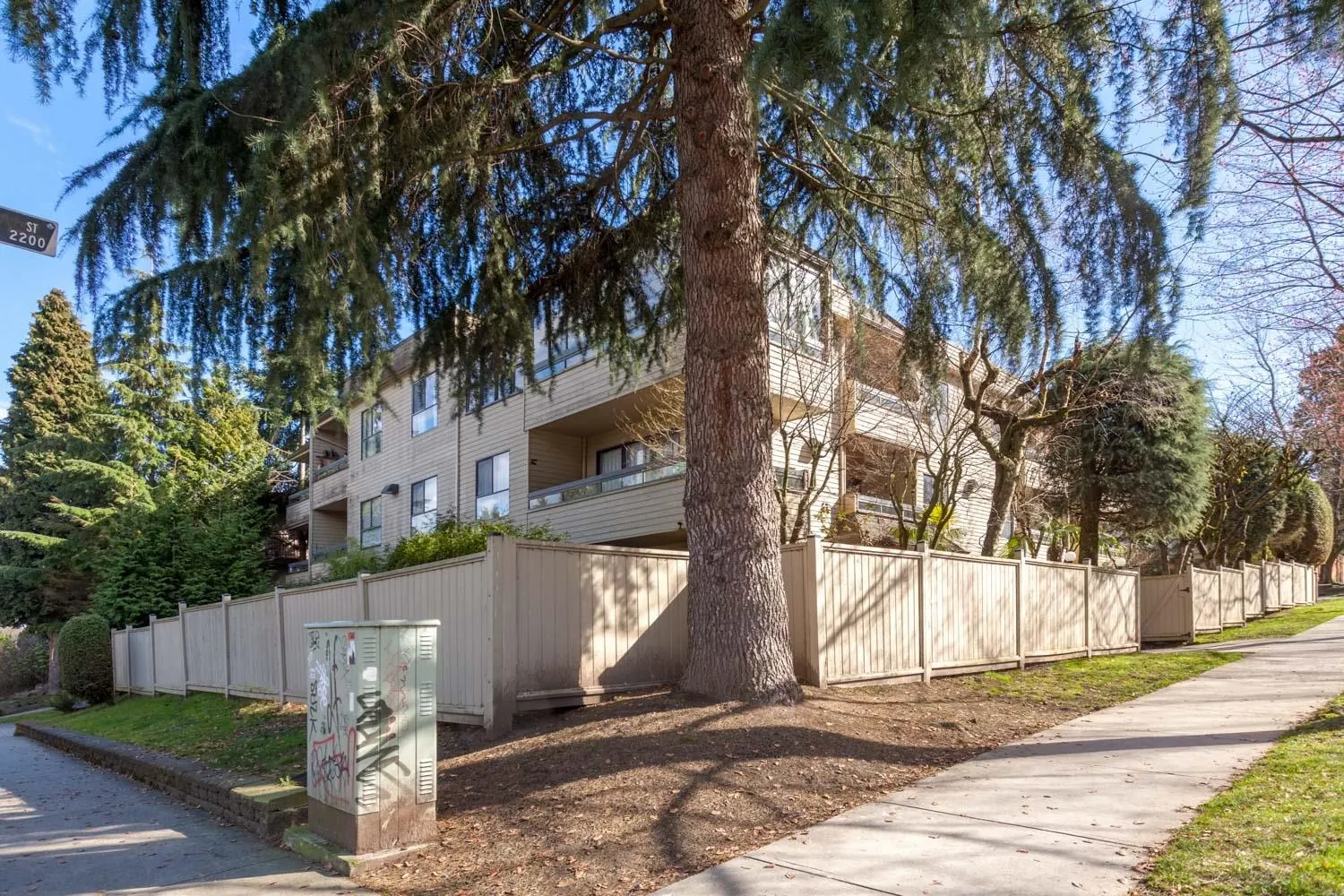 102 2234 Prince Albert Street