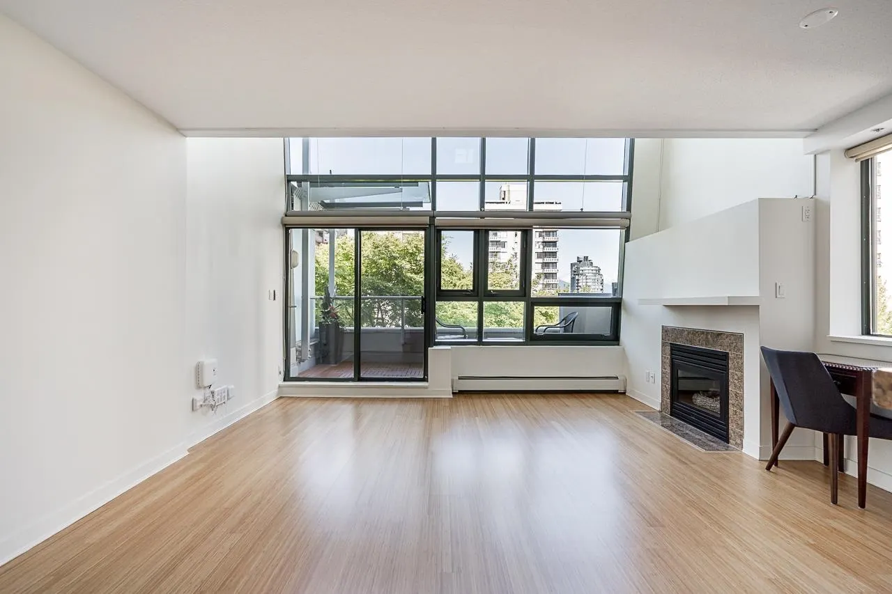 PH1 1688 Robson Street