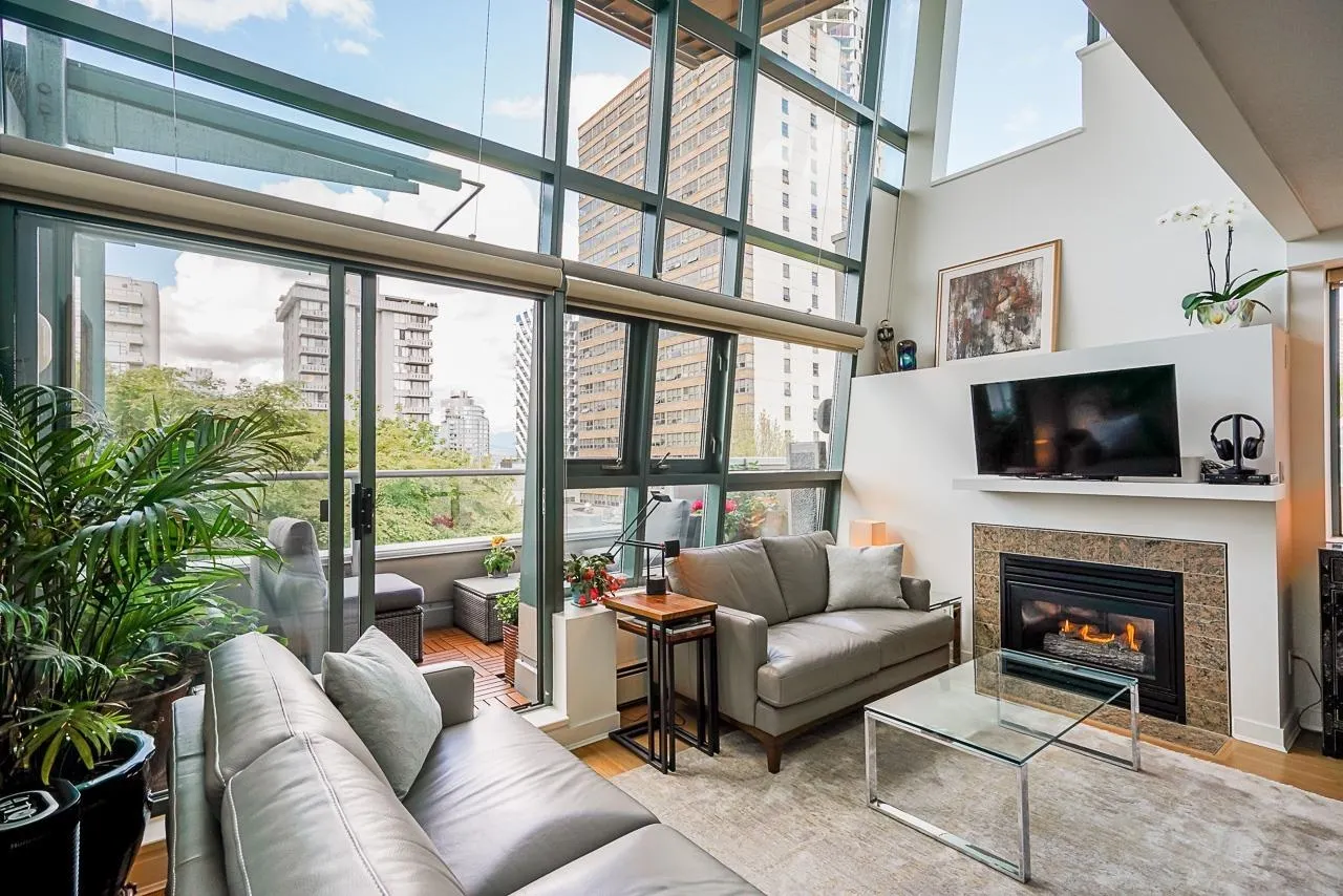 PH1 1688 Robson Street