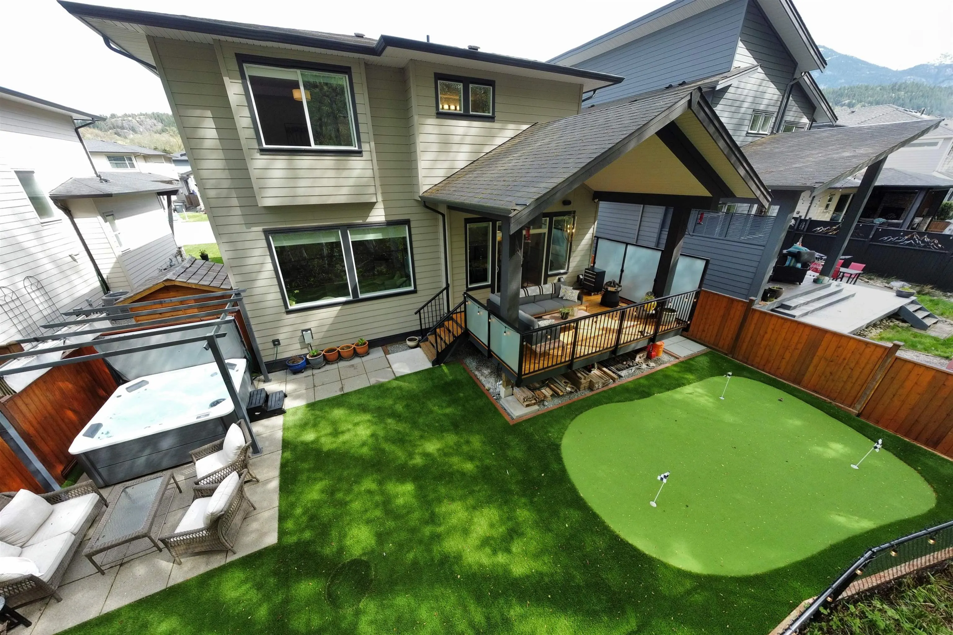 39253 Falcon Crescent