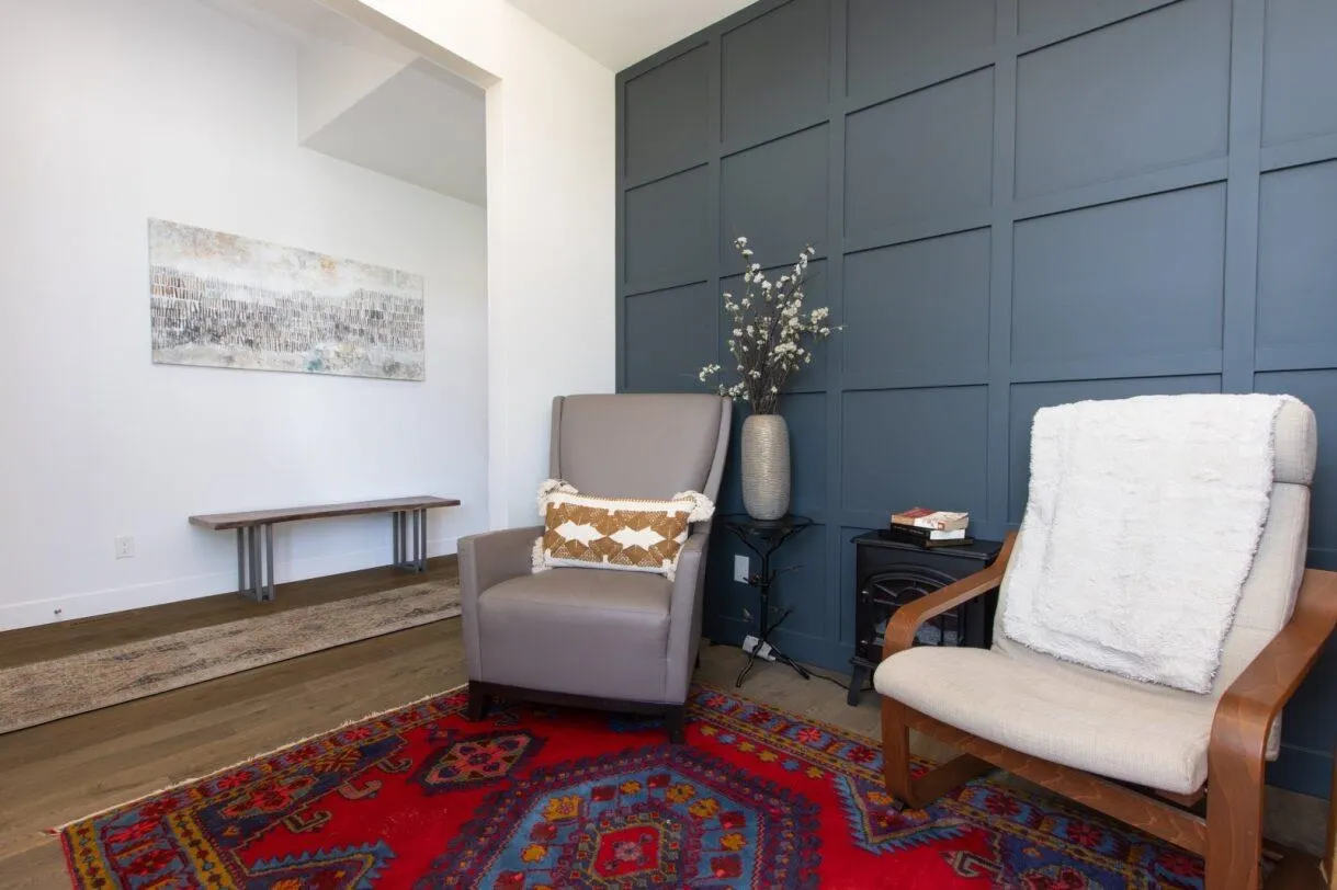 39253 Falcon Crescent