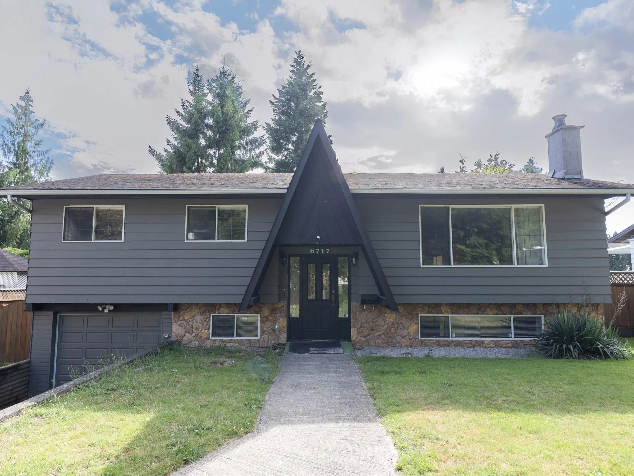 6717 Kent Crescent