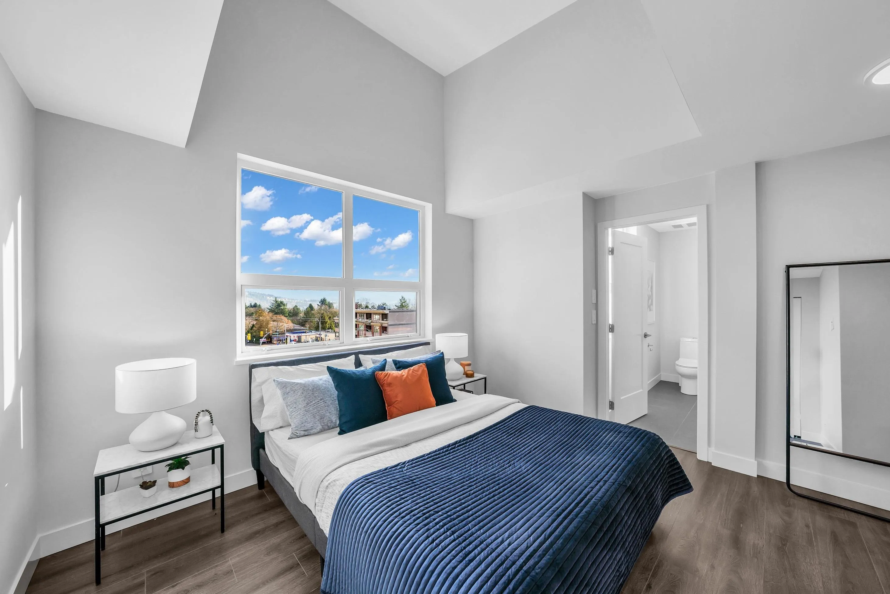 404 5535 Hastings Street