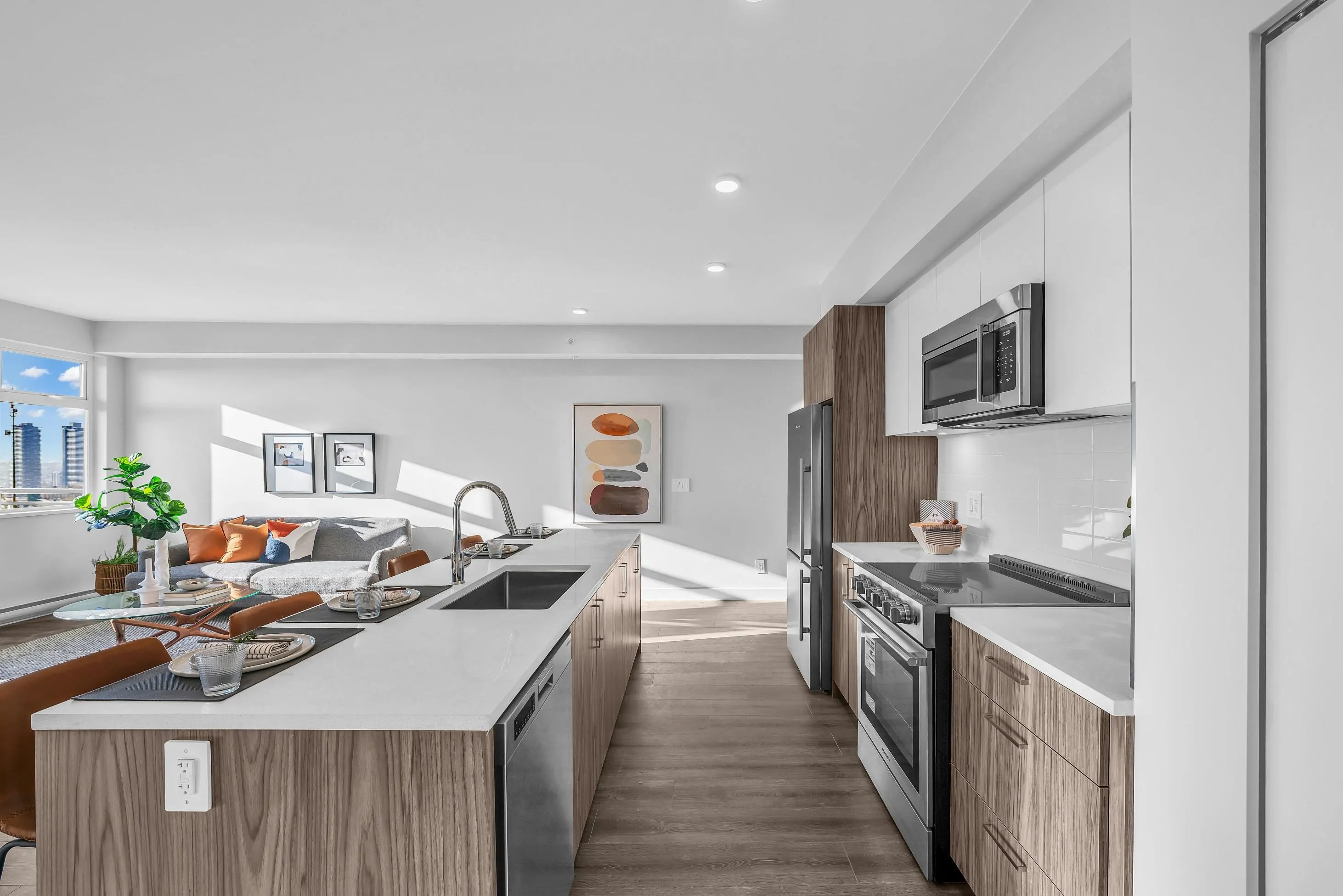 404 5535 Hastings Street