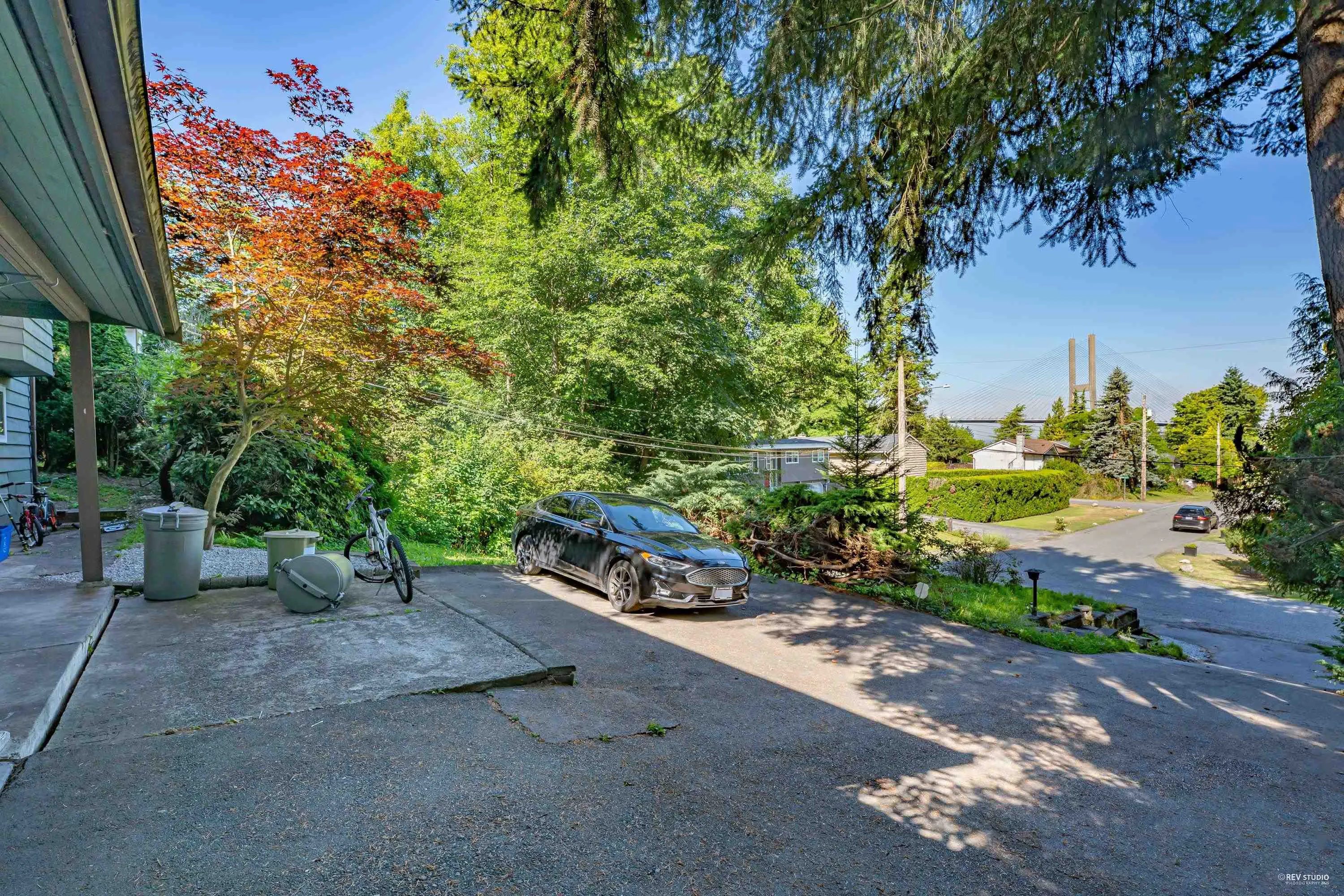 8547 Arpe Crescent