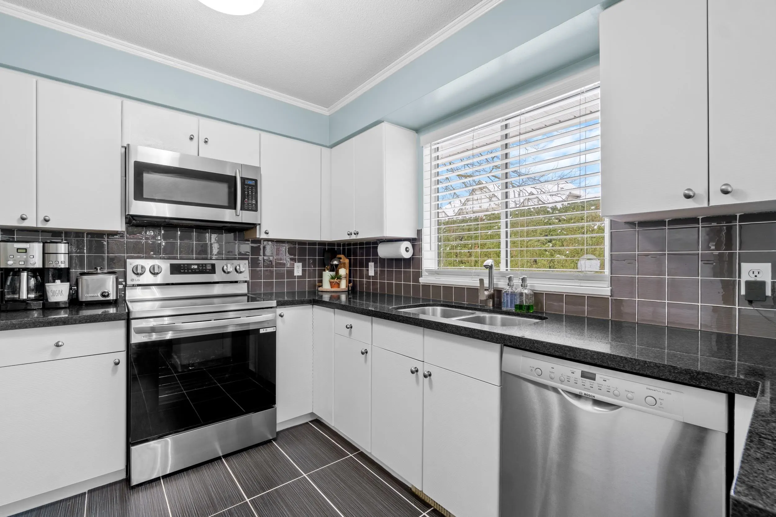 28 10130 155 Street