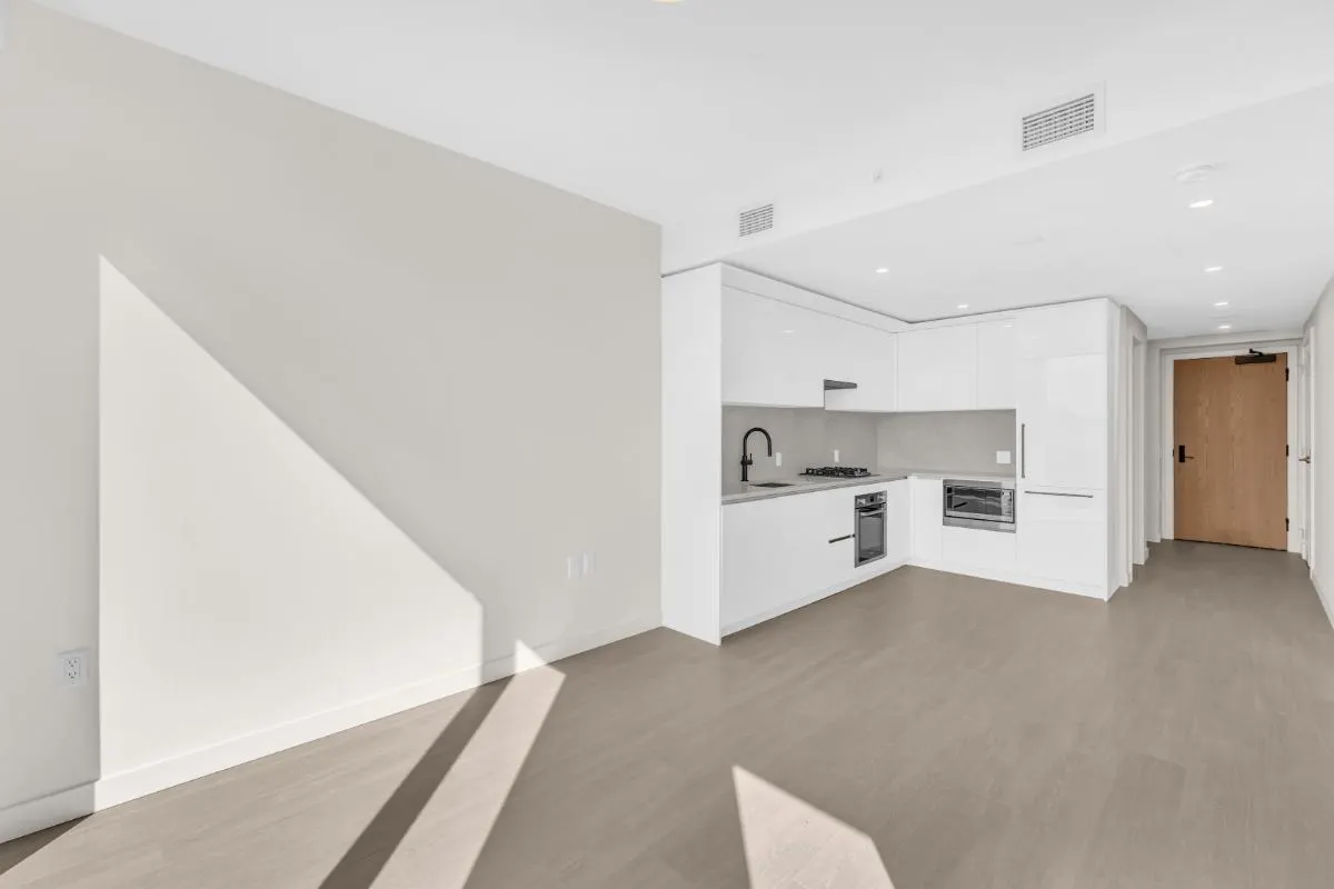 3305 5987 Wilson Avenue