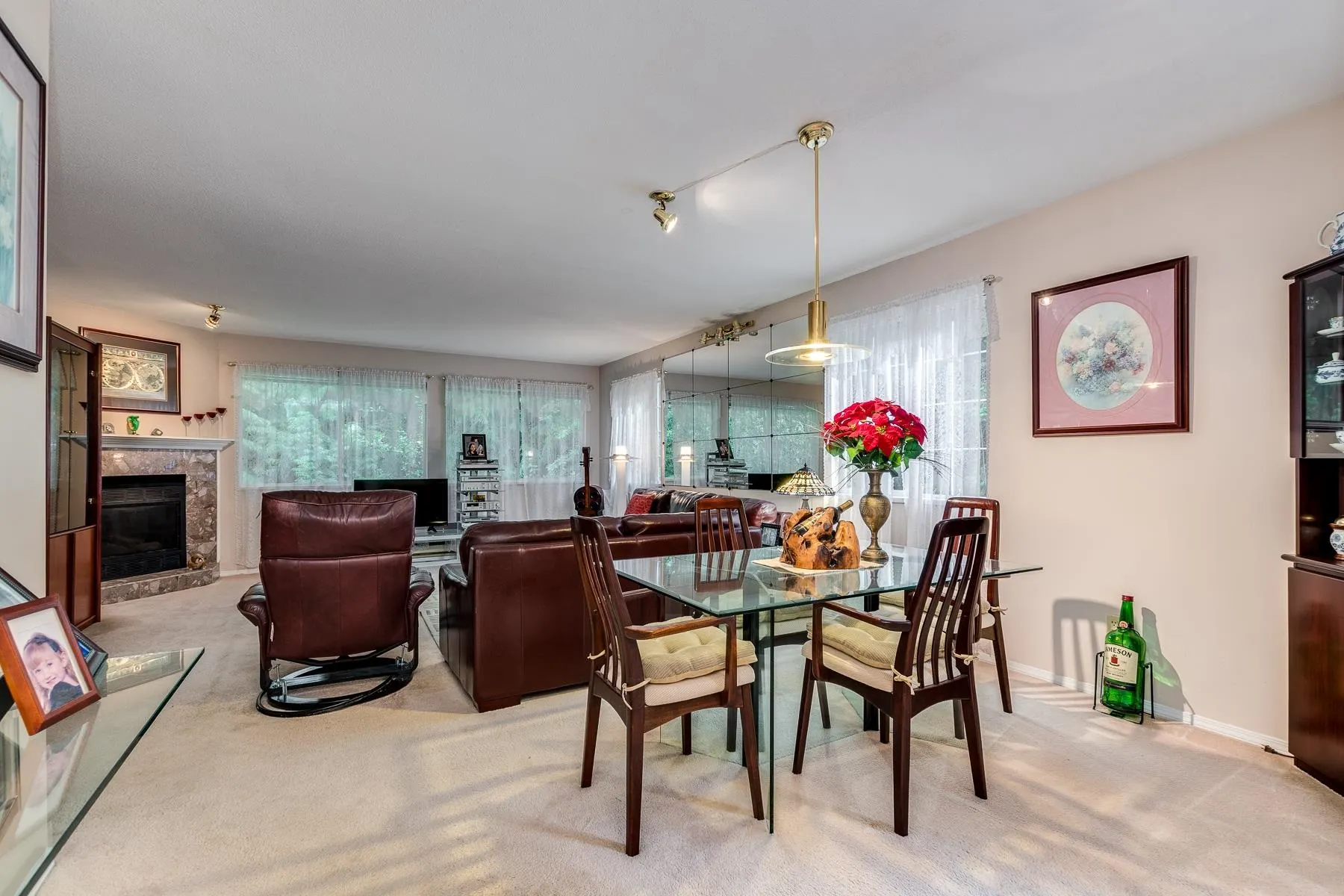150 1386 Lincoln Drive