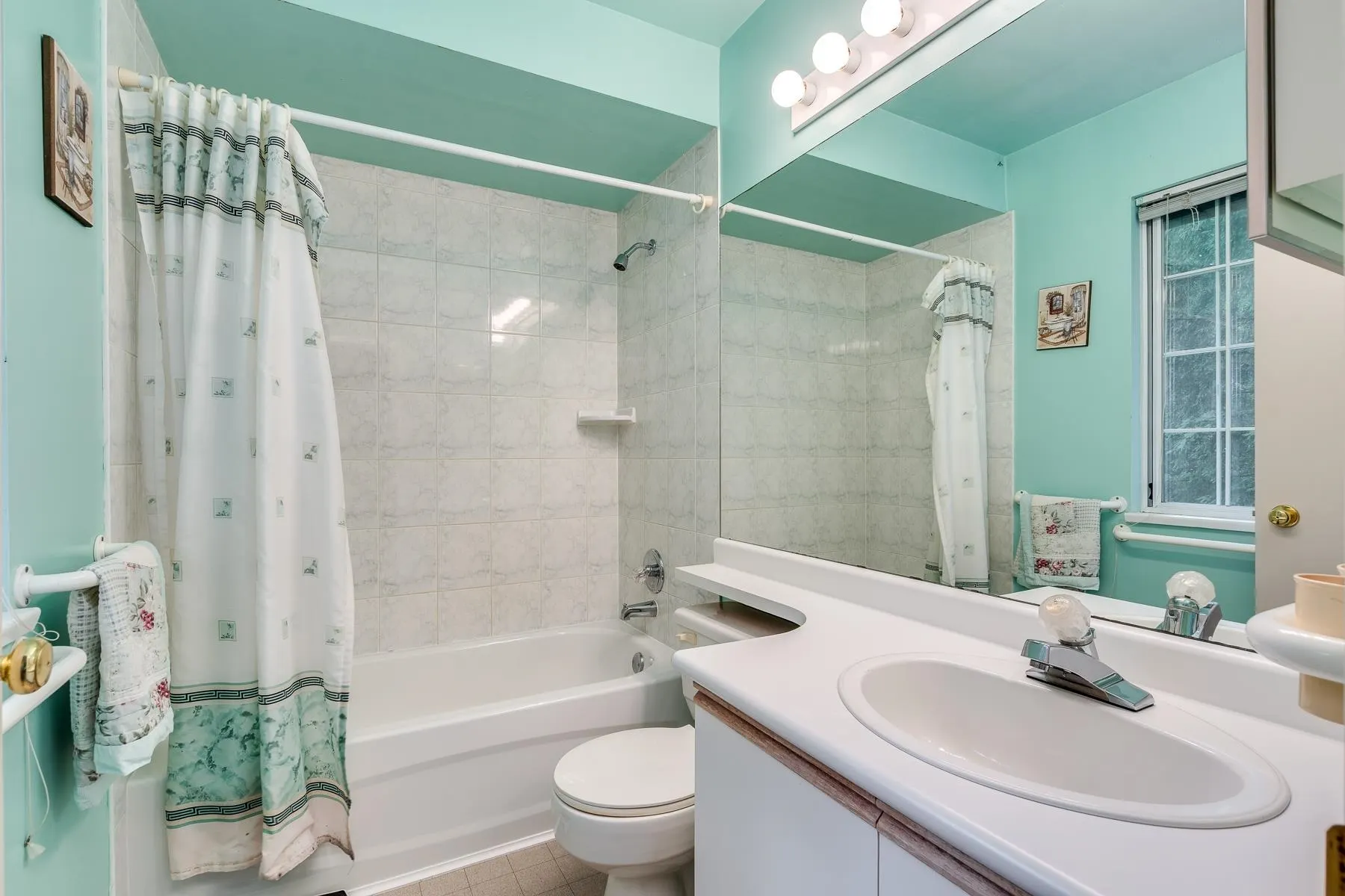 150 1386 Lincoln Drive