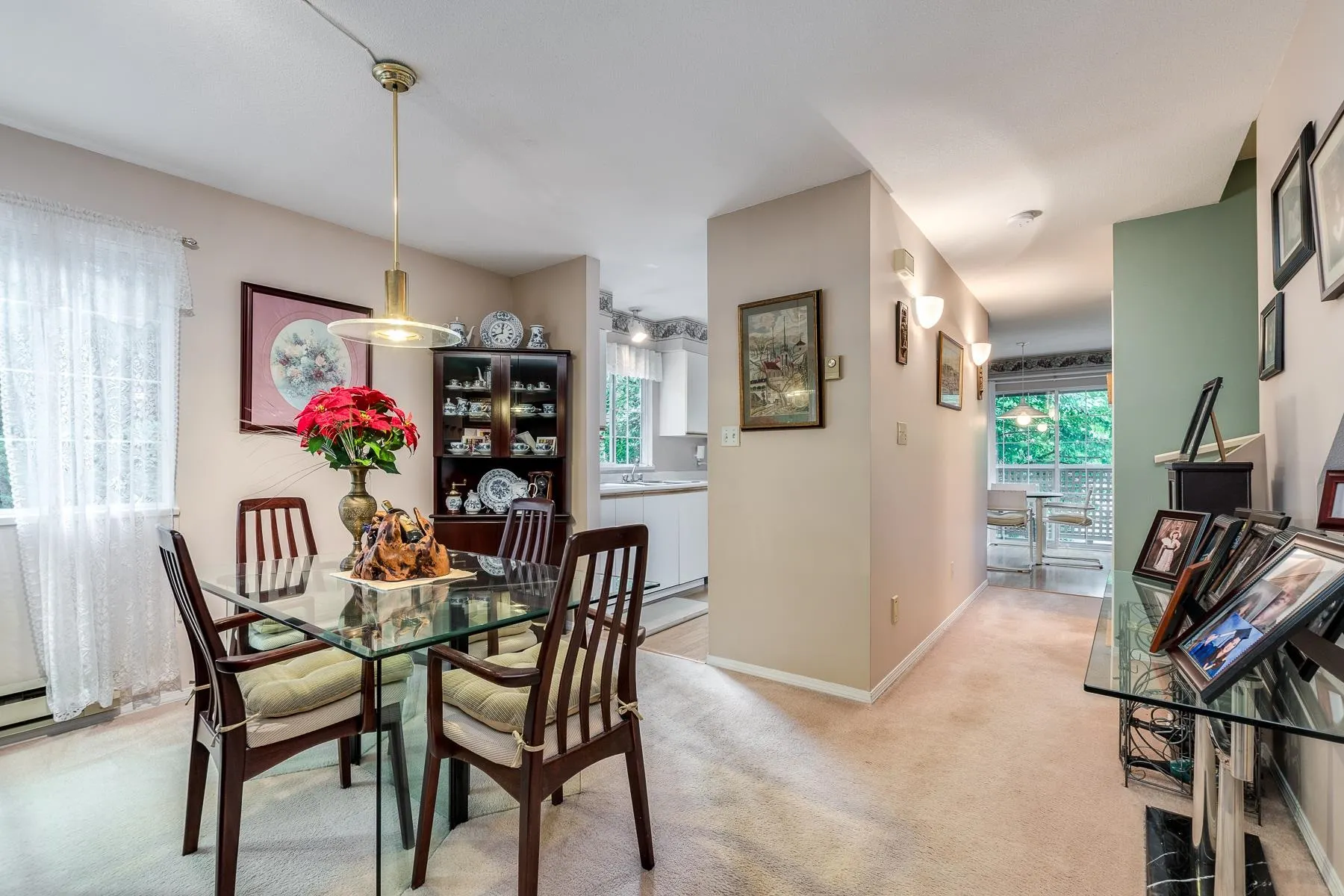 150 1386 Lincoln Drive