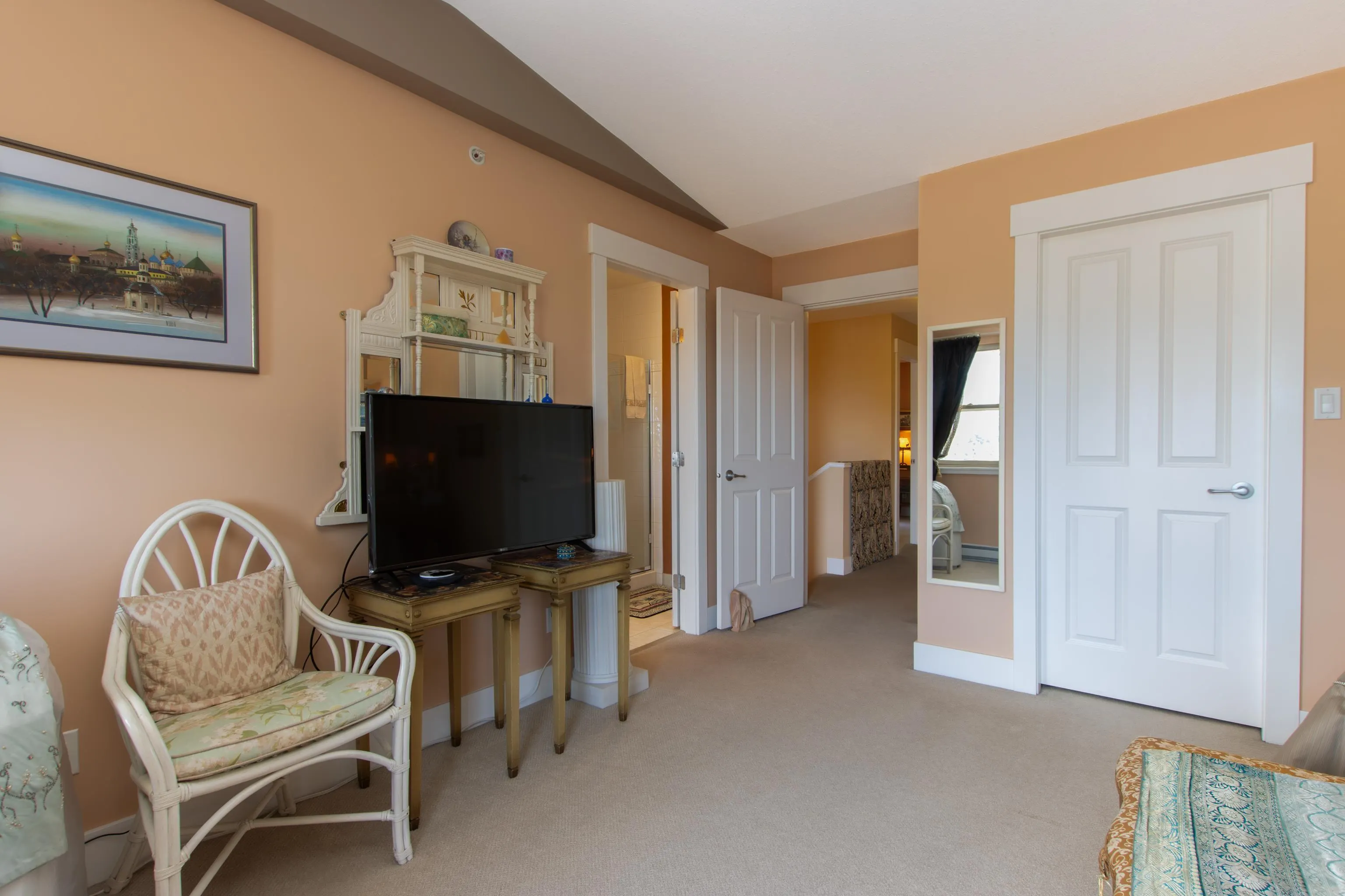 4 1024 Glacier View Drive