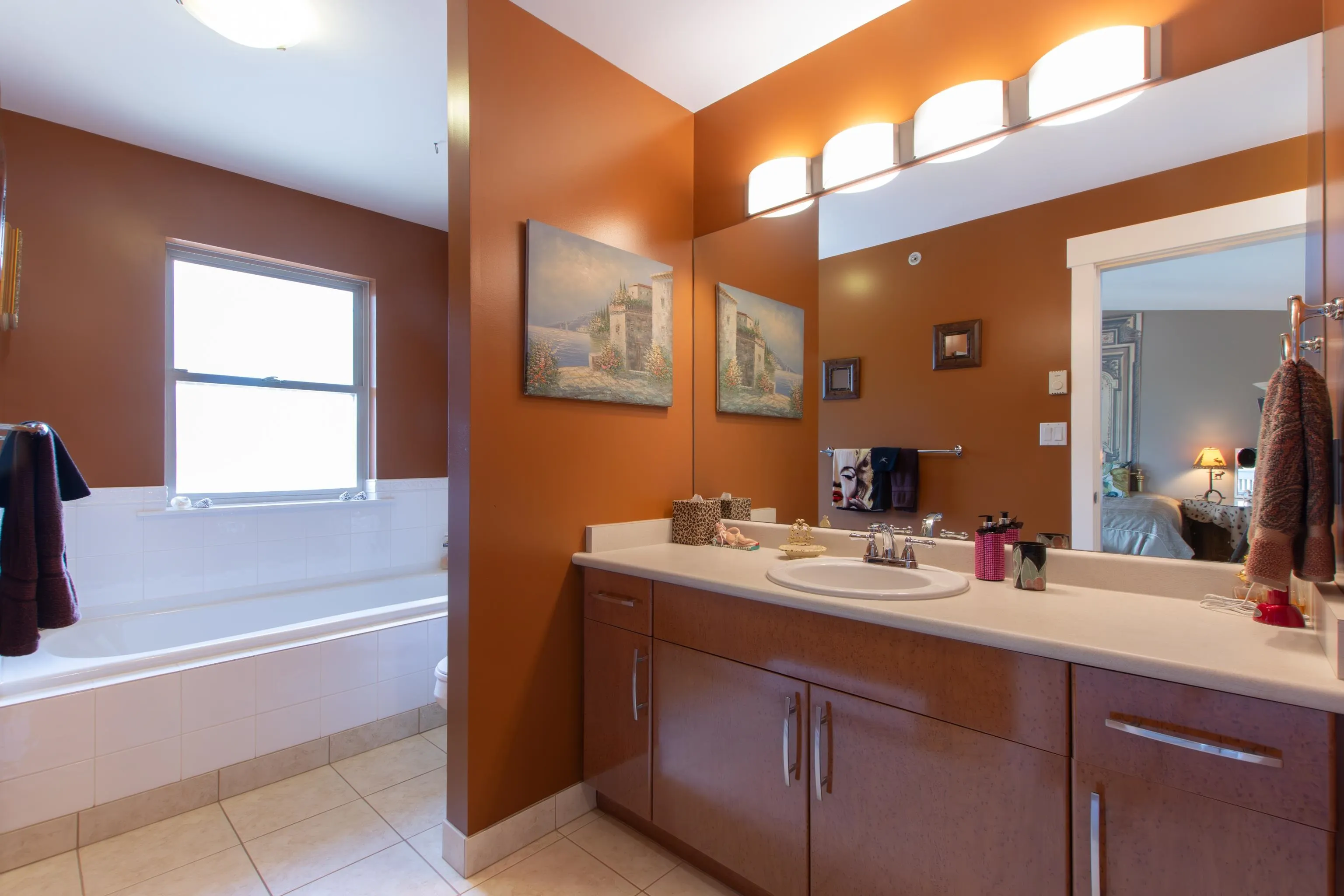4 1024 Glacier View Drive