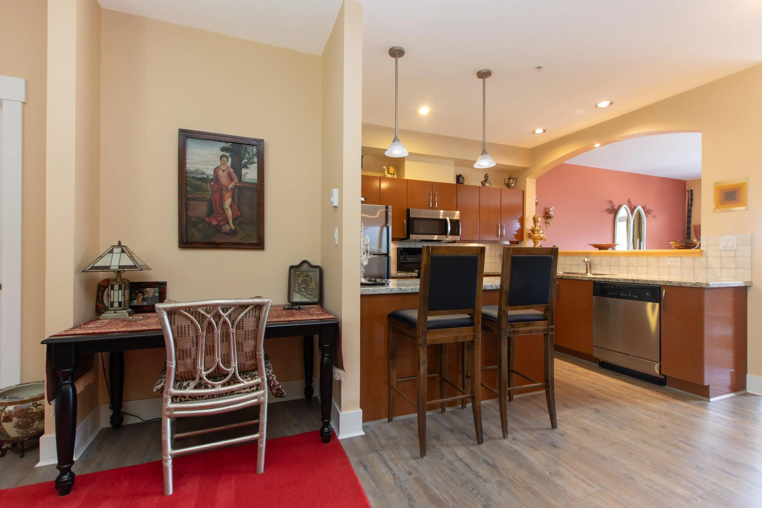 4 1024 Glacier View Drive
