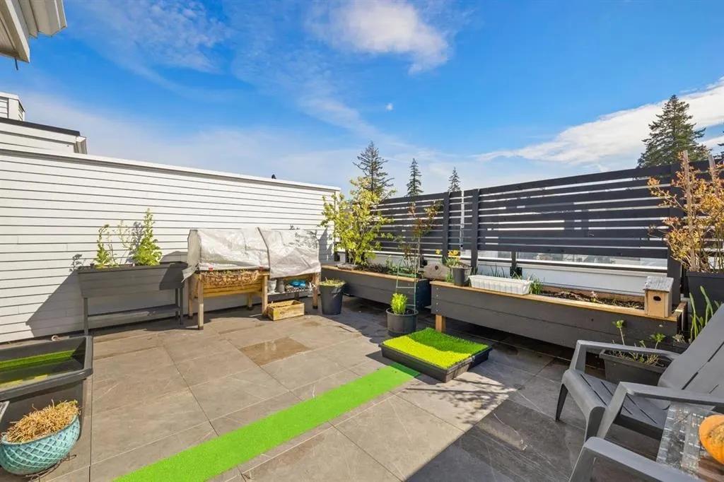 121 2280 163 Street