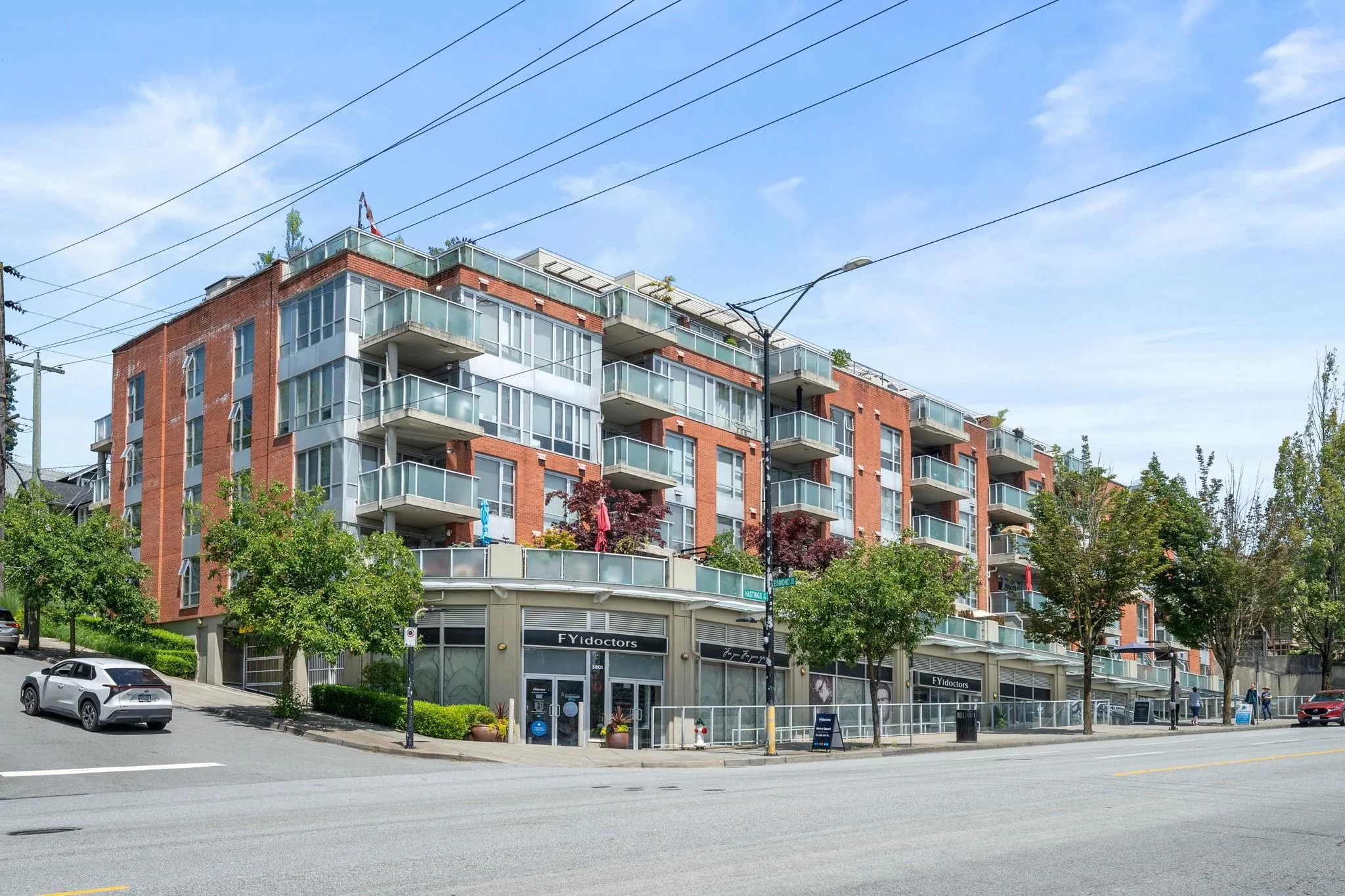 404 3811 Hastings Street