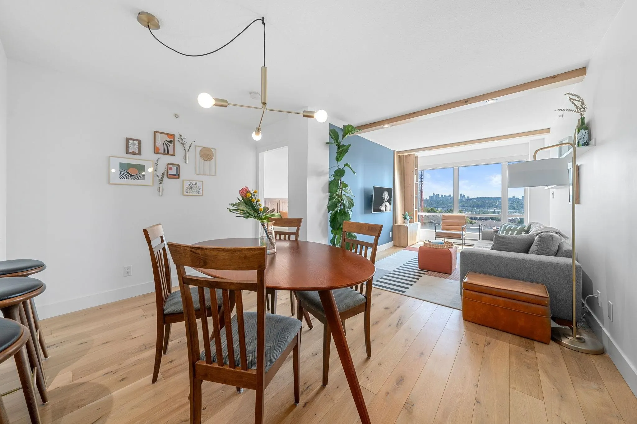404 3811 Hastings Street