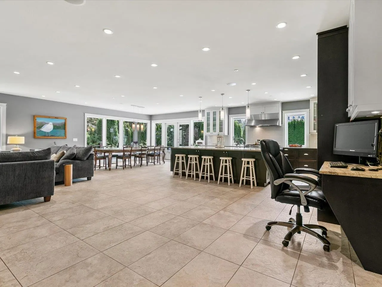 320 Moyne Drive