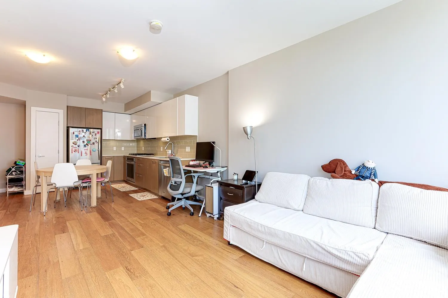 1001 6951 Elmbridge Way