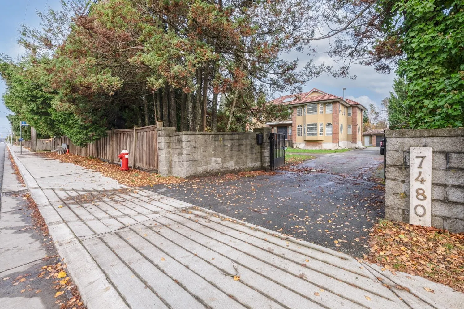 7480 No. 4 Road