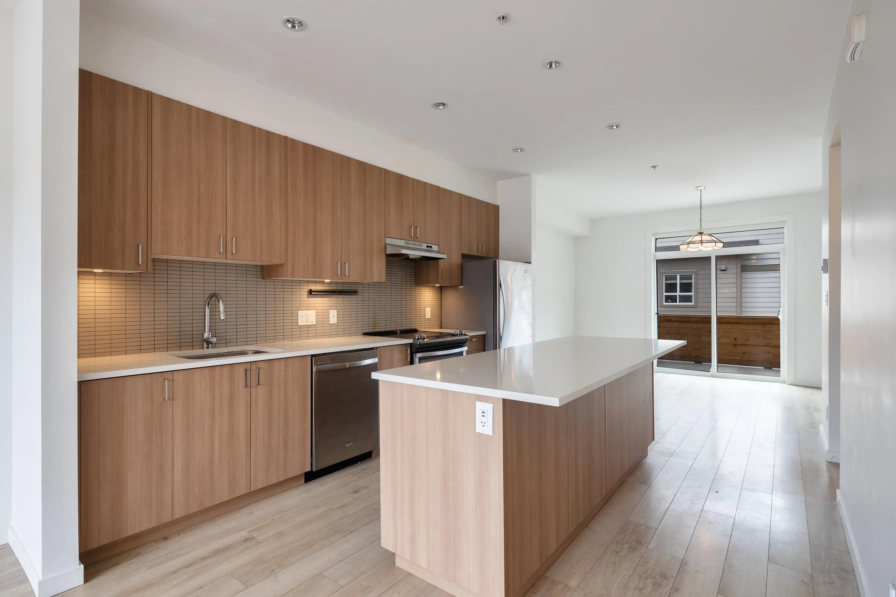 2 1188 Wilson Crescent