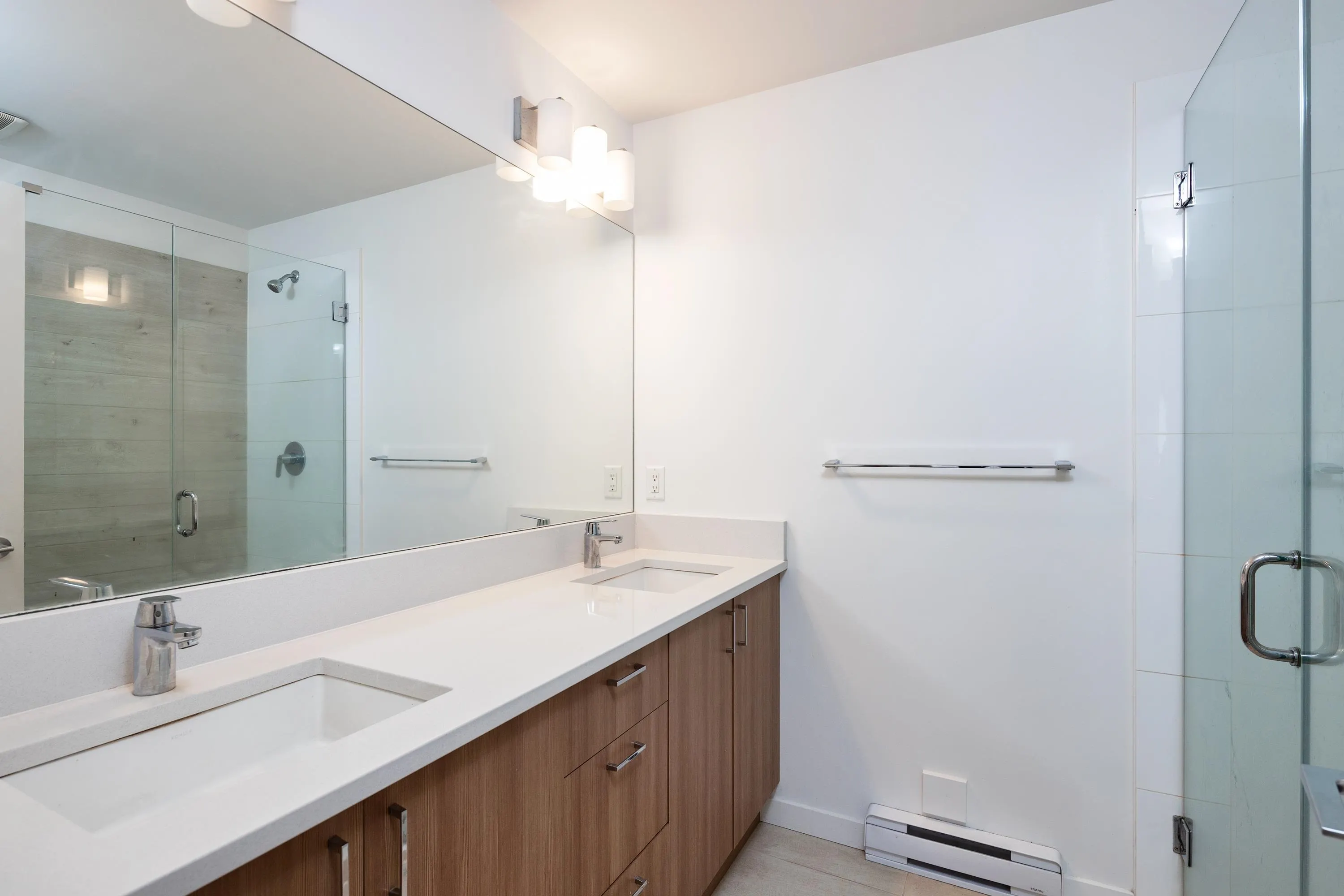 2 1188 Wilson Crescent