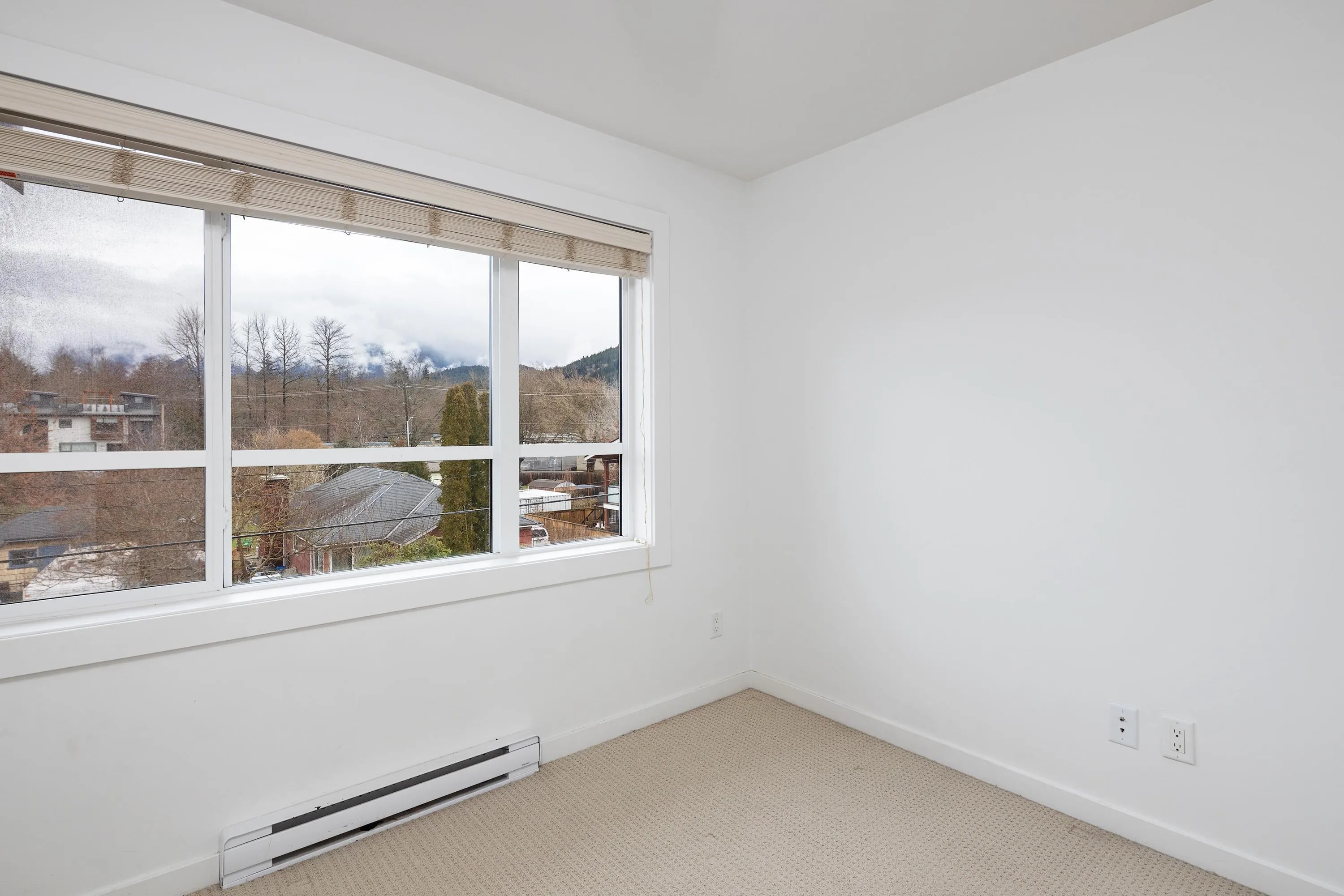 2 1188 Wilson Crescent
