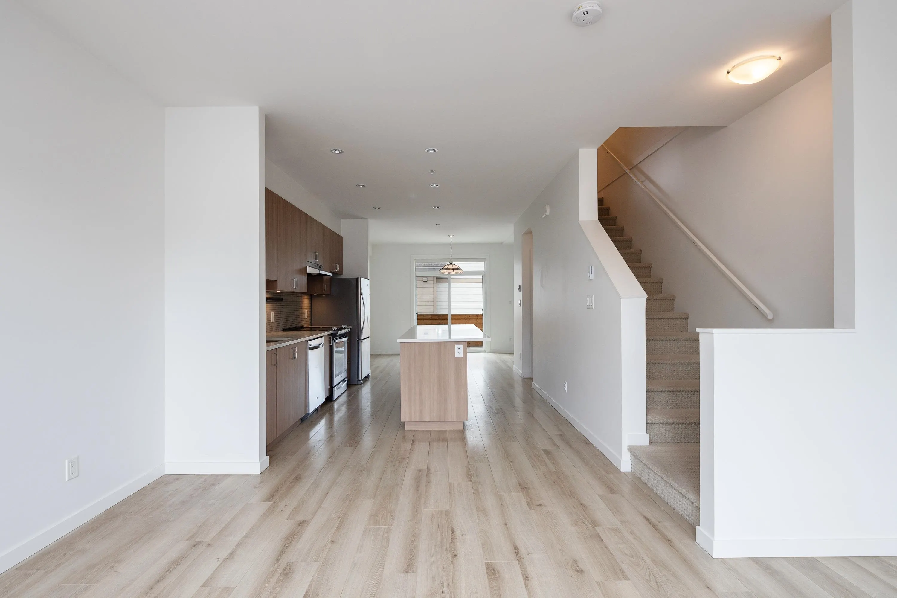2 1188 Wilson Crescent