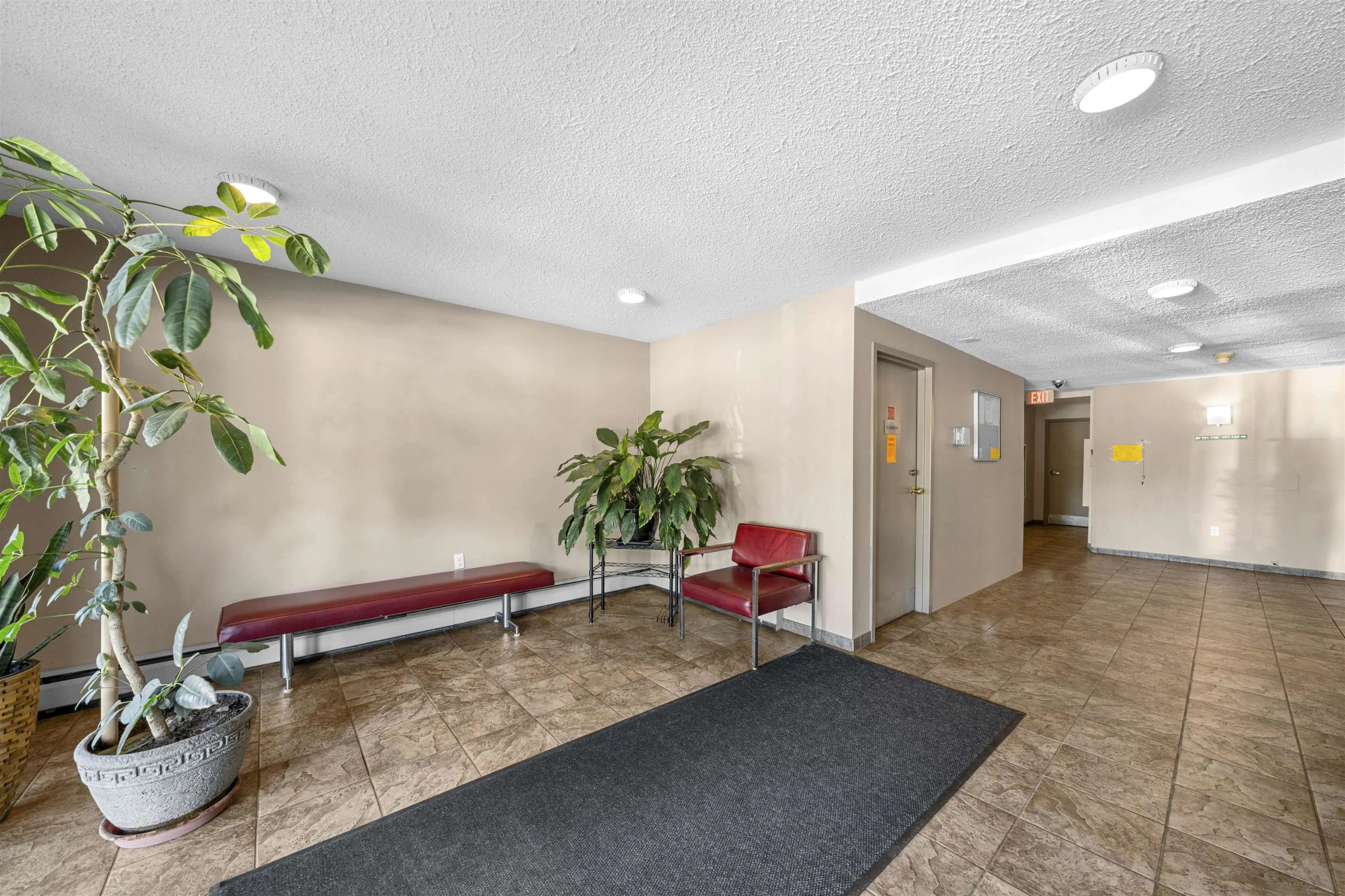 312 3451 Springfield Drive