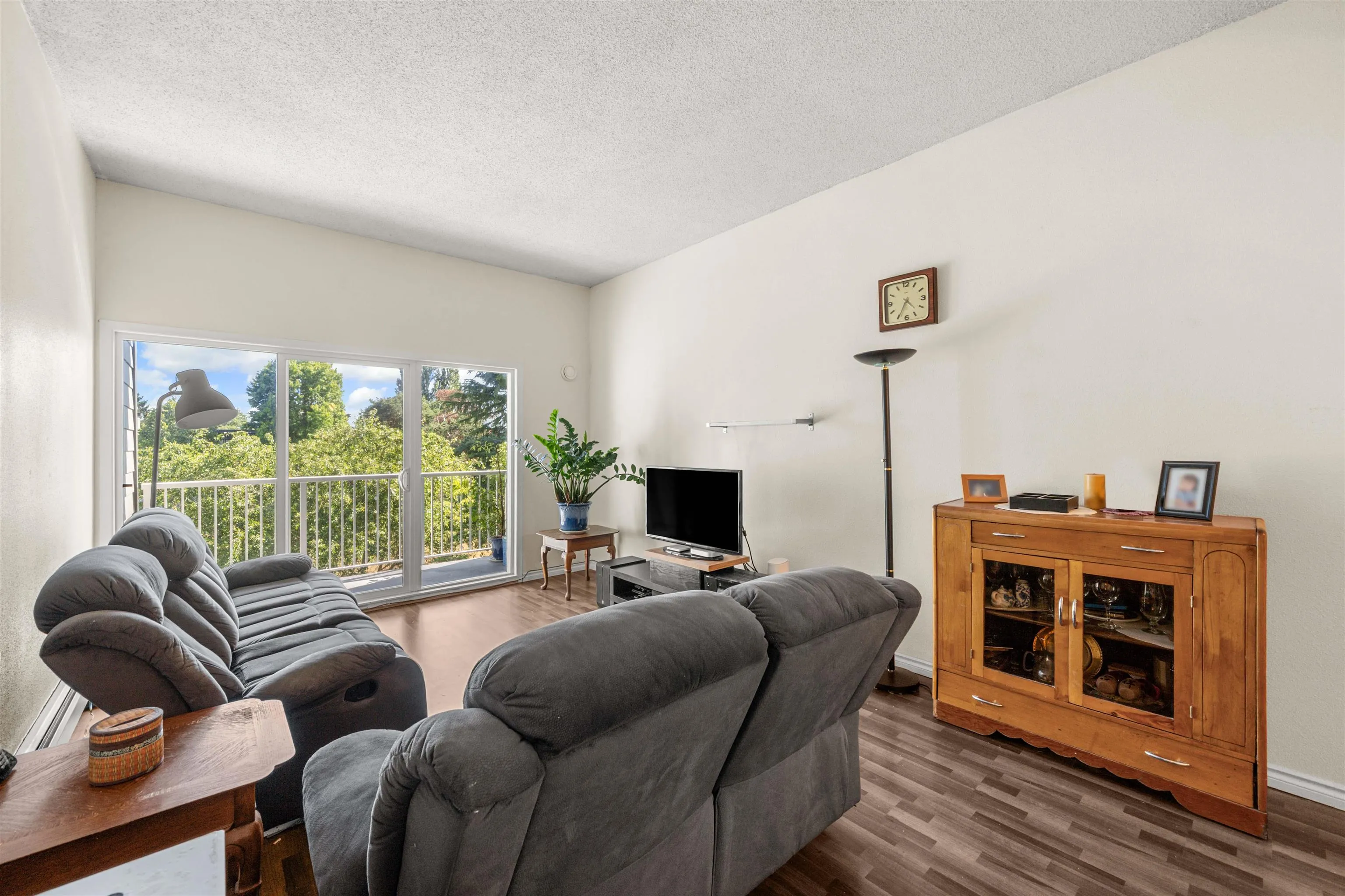 312 3451 Springfield Drive