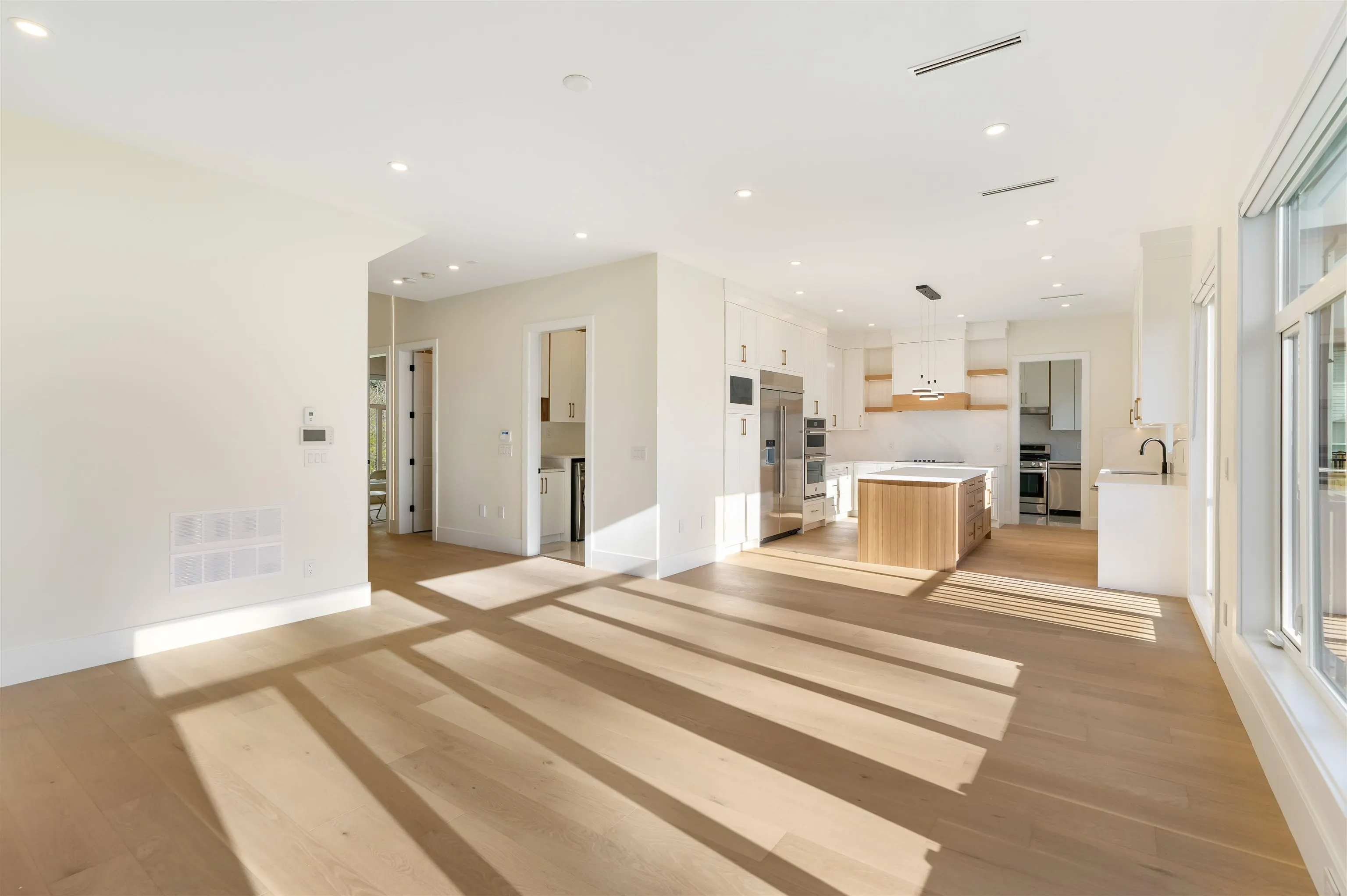 20070 27a Avenue