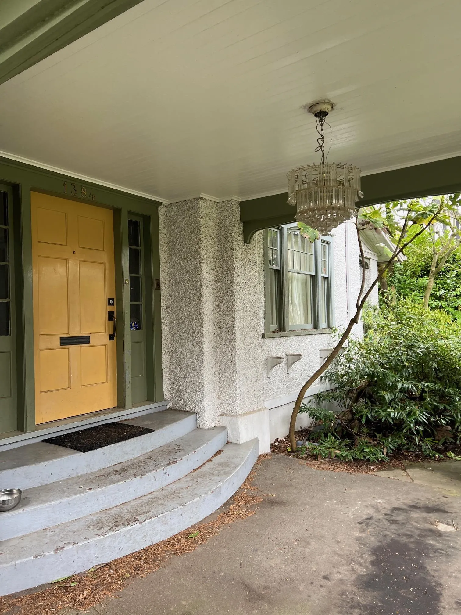 1384 W 32nd Avenue