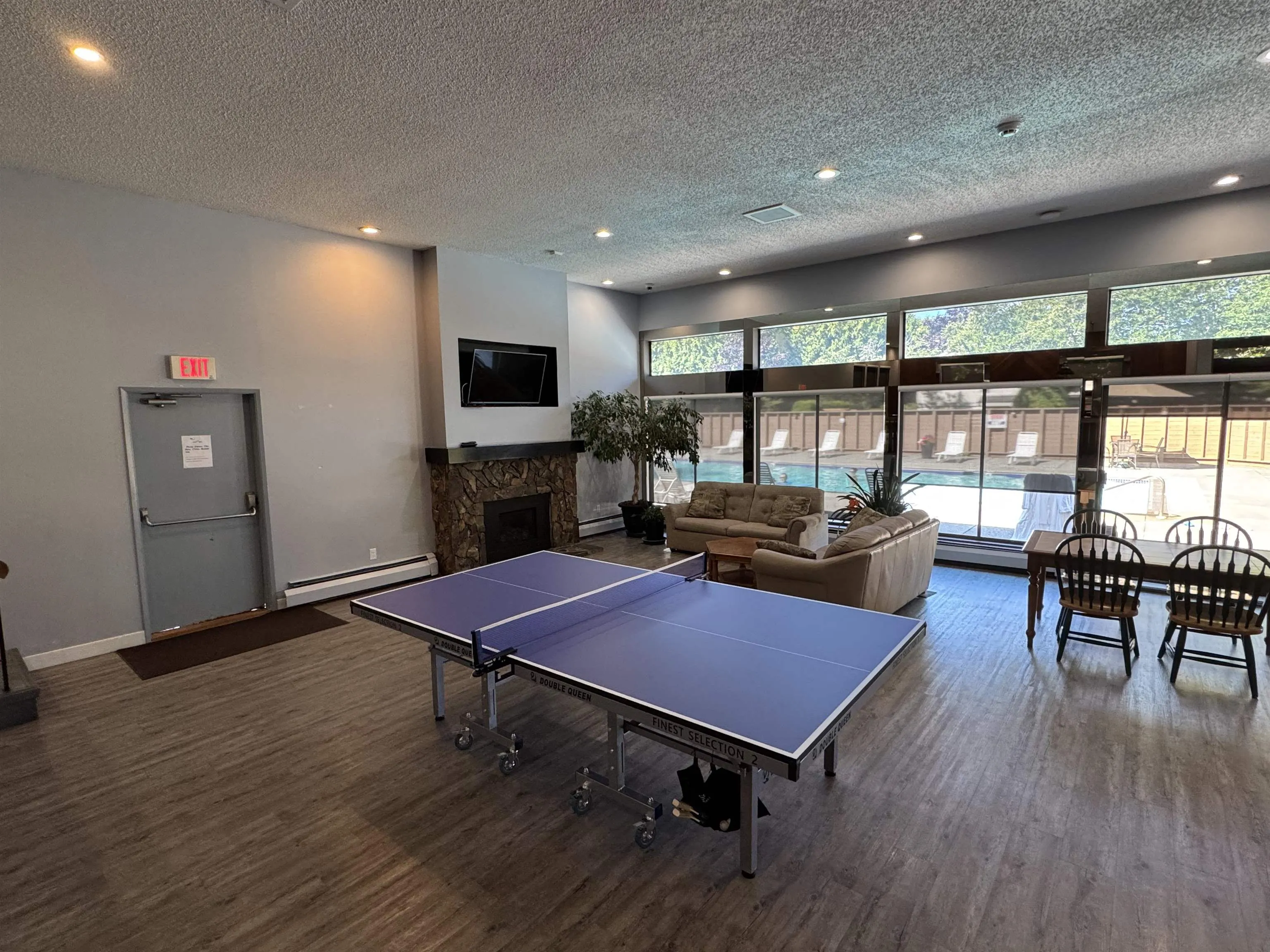 210 9320 Parksville Drive