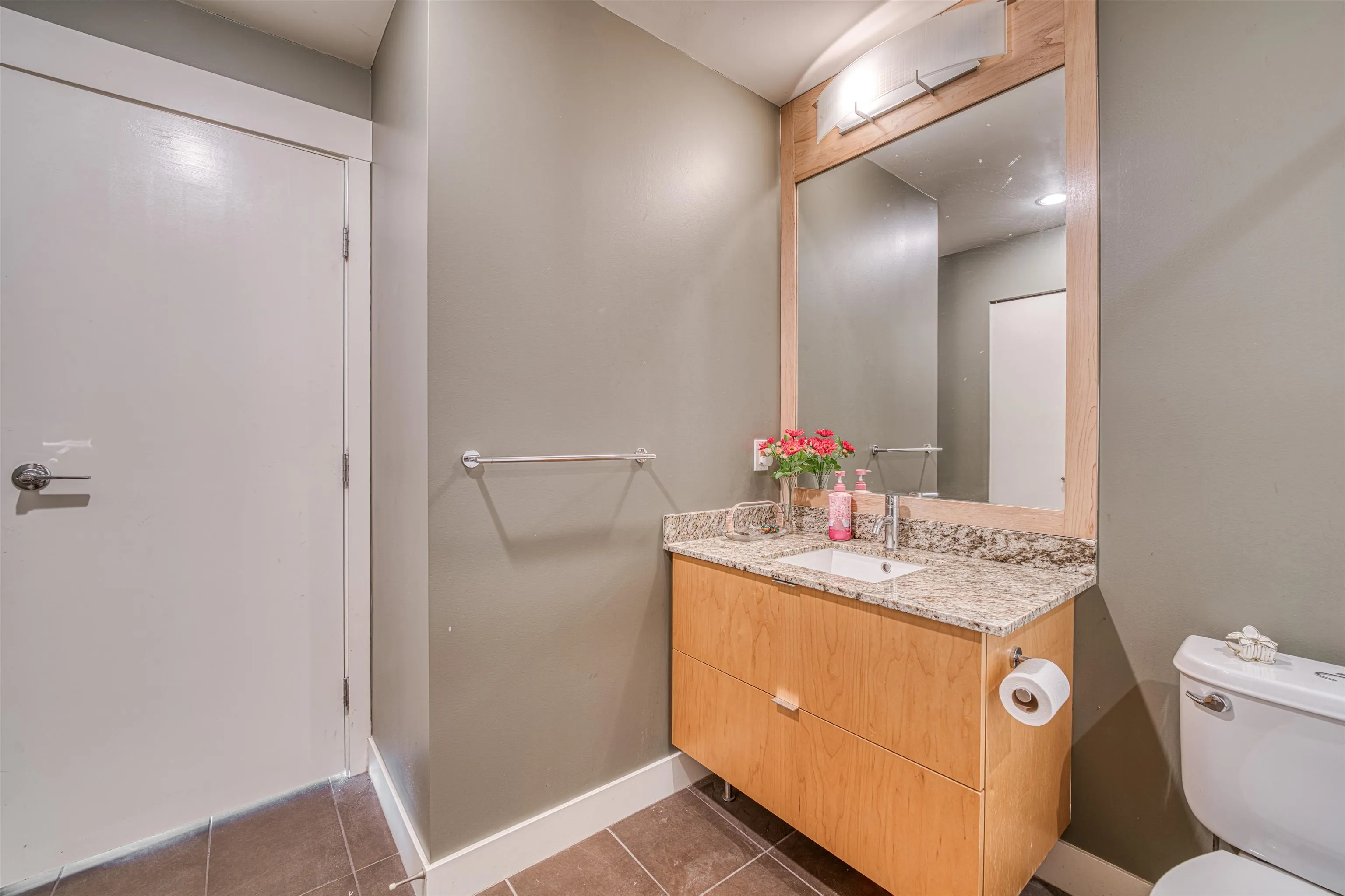 1208 7088 18th Avenue