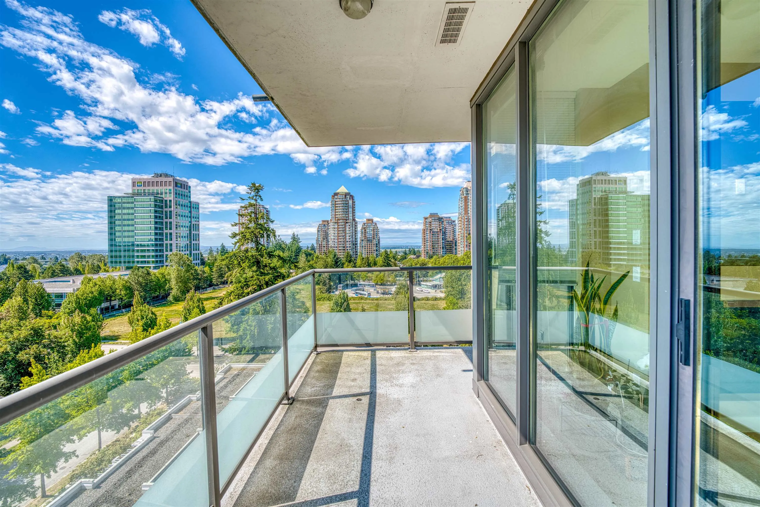 1208 7088 18th Avenue