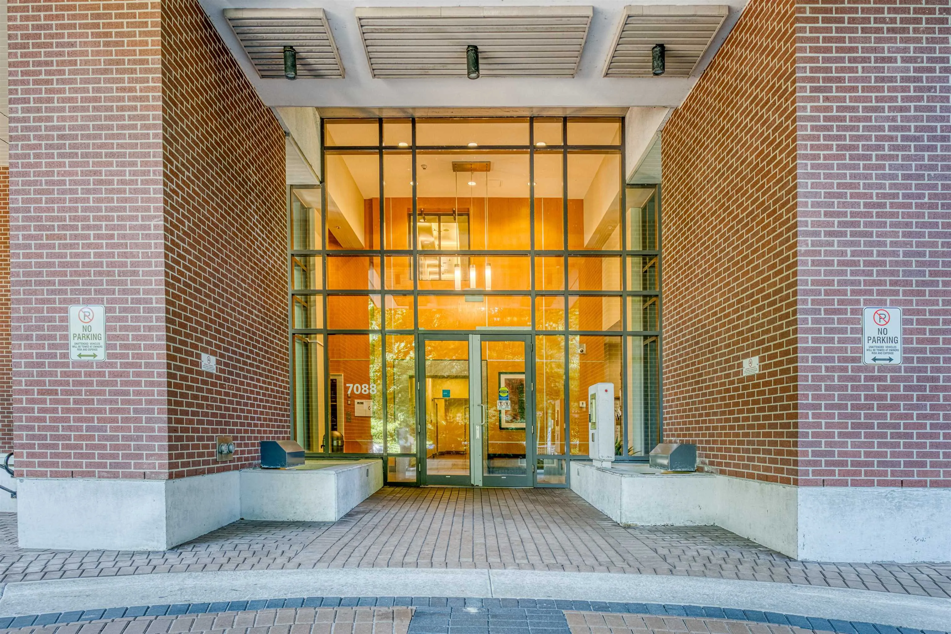 1208 7088 18th Avenue