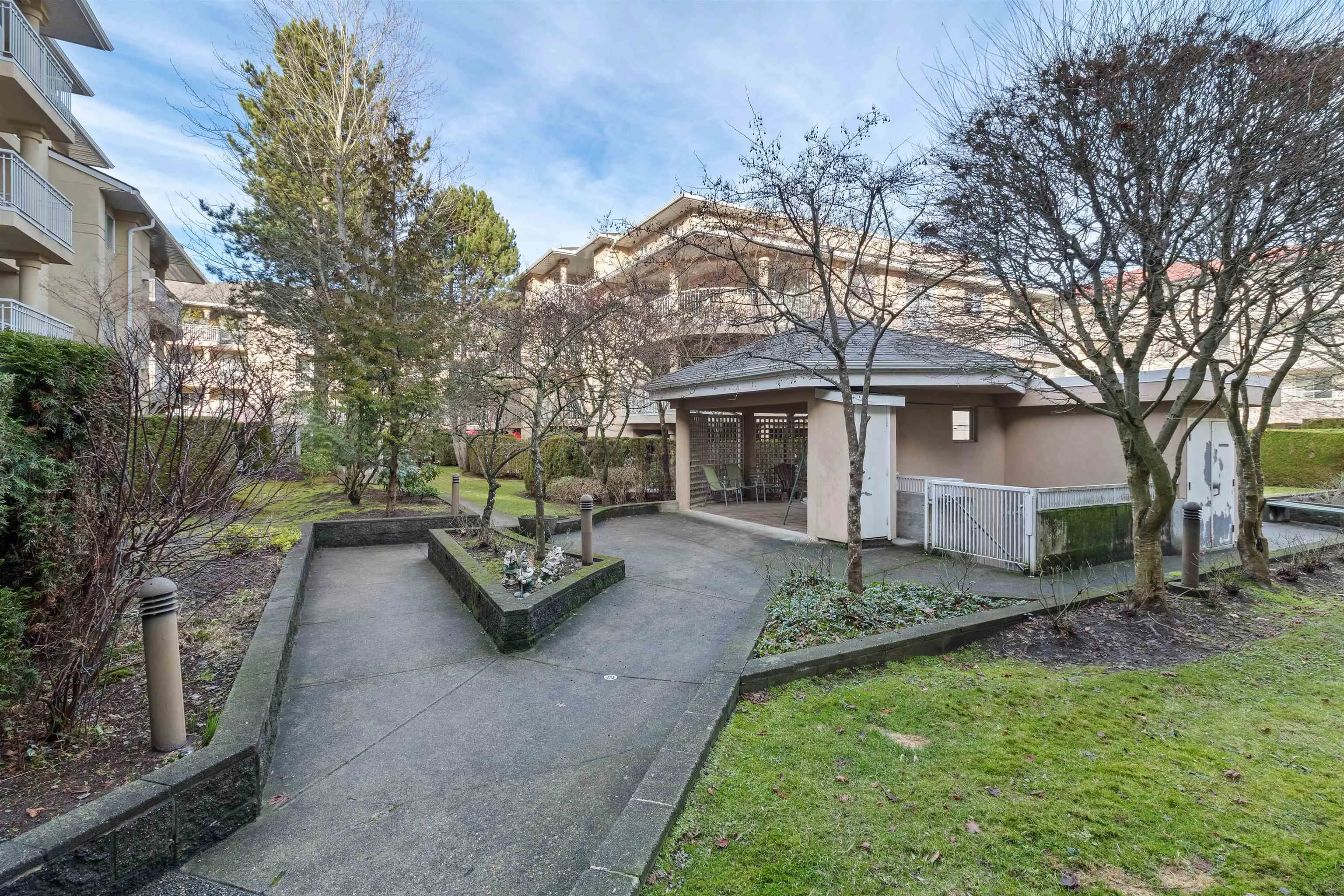 408 13727 74 Avenue